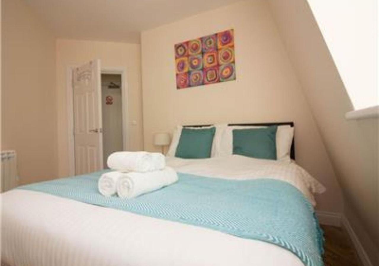 StayZo Serviced Accommodation 16 Premier Lodge view 3