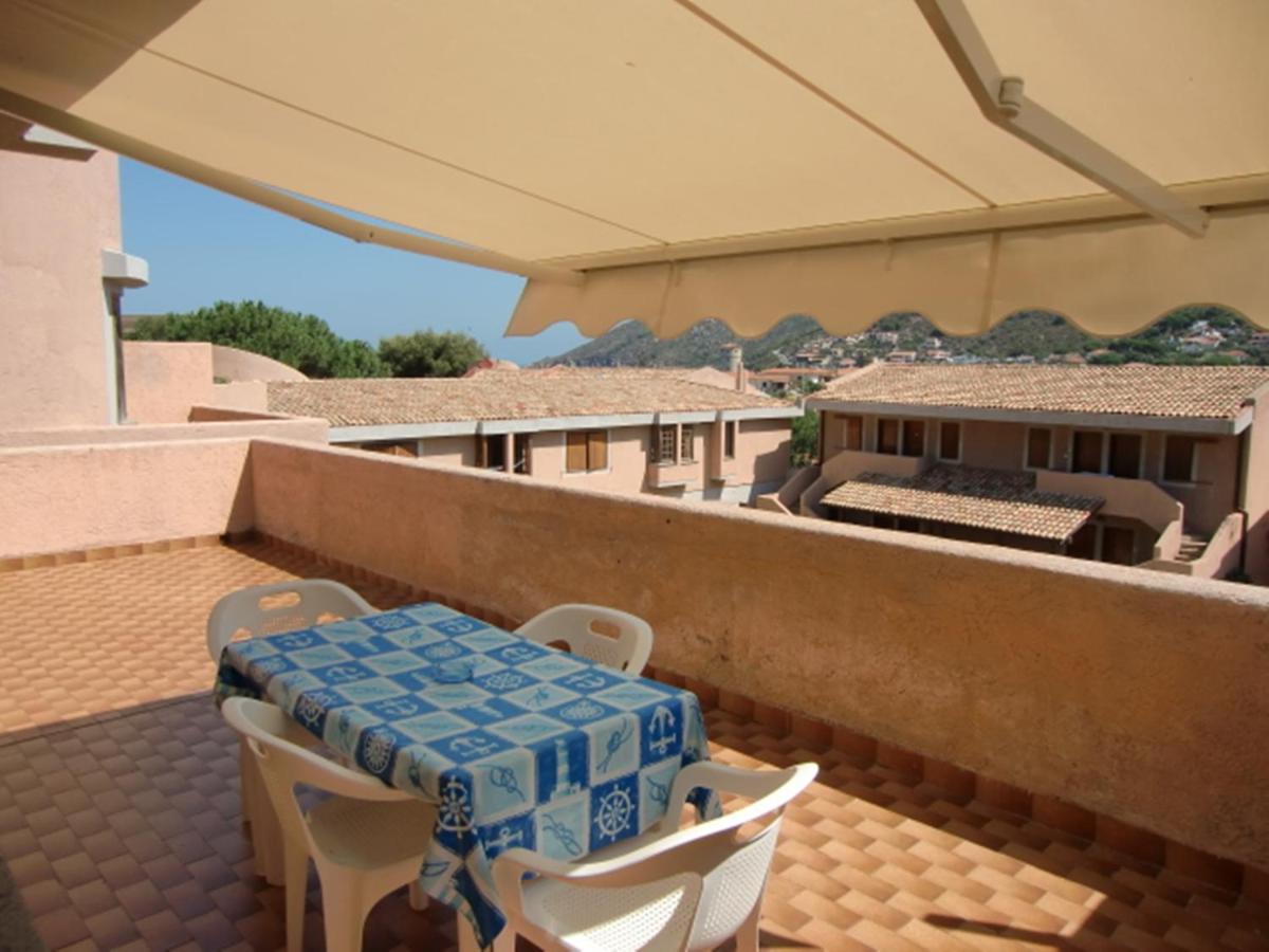outdoor BBQ area