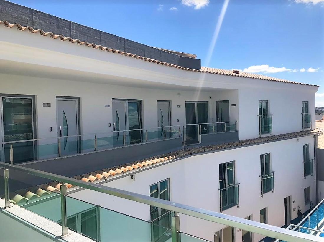 Hotel PeraLux - Image 1