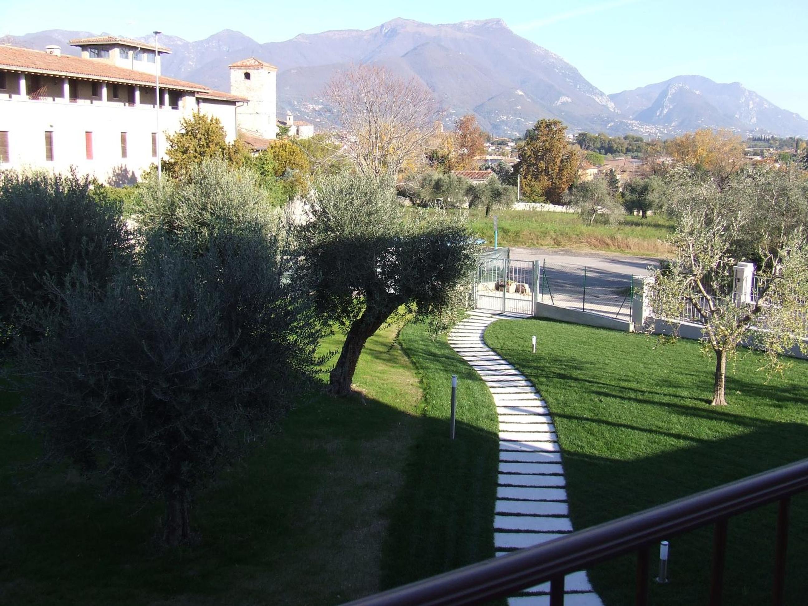 Photo 43