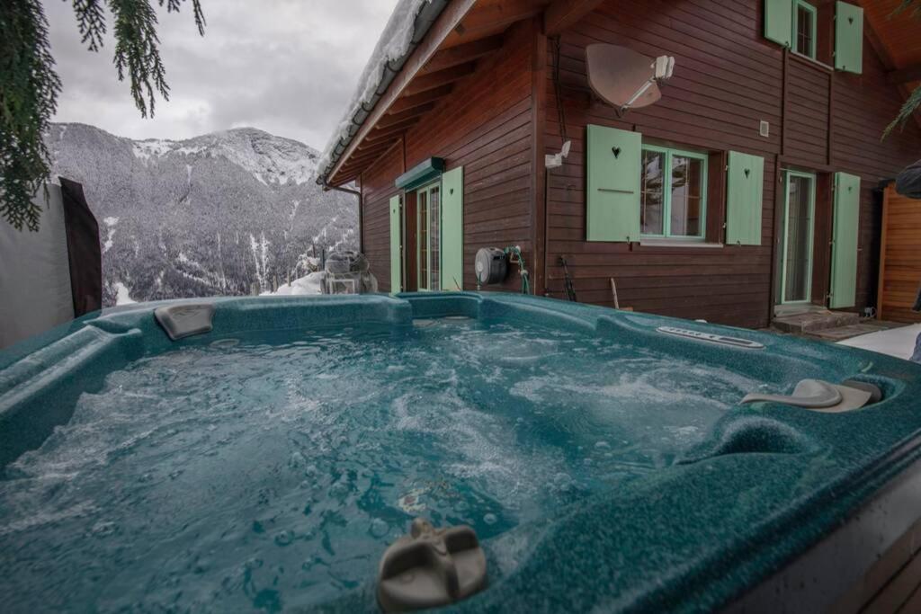 Exklusives Chalet mit traumhafter See- und Bergsicht