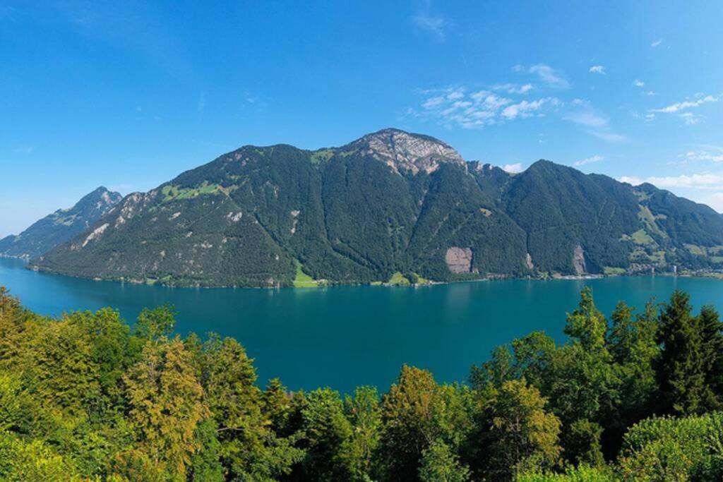 Exklusives Chalet mit traumhafter See- und Bergsicht