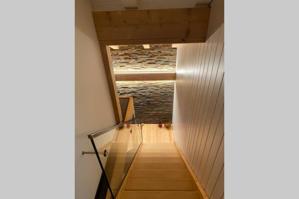 Exklusives Chalet mit traumhafter See- und Bergsicht