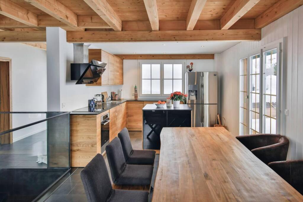 Exklusives Chalet mit traumhafter See- und Bergsicht