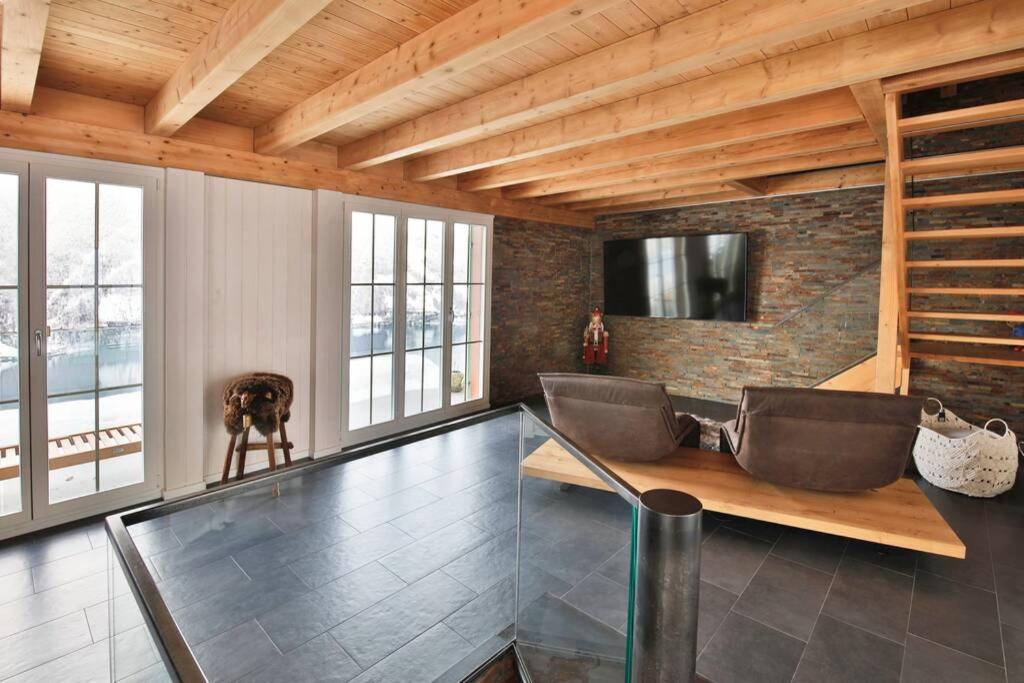Exklusives Chalet mit traumhafter See- und Bergsicht