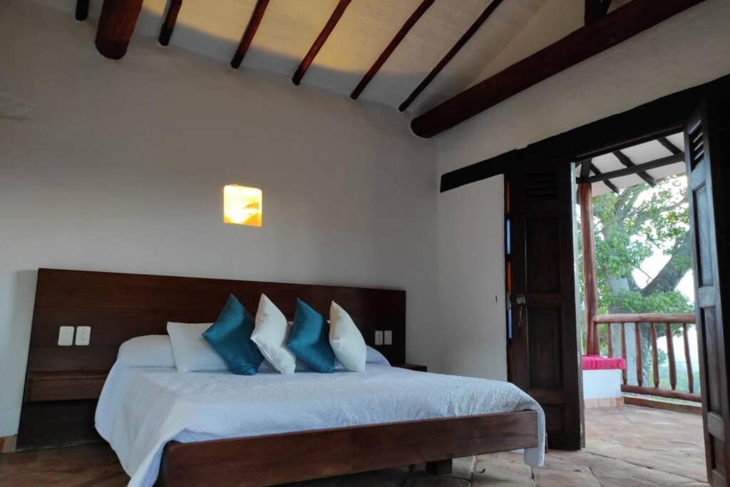 Casa Ceiba de Mirabel-Barichara