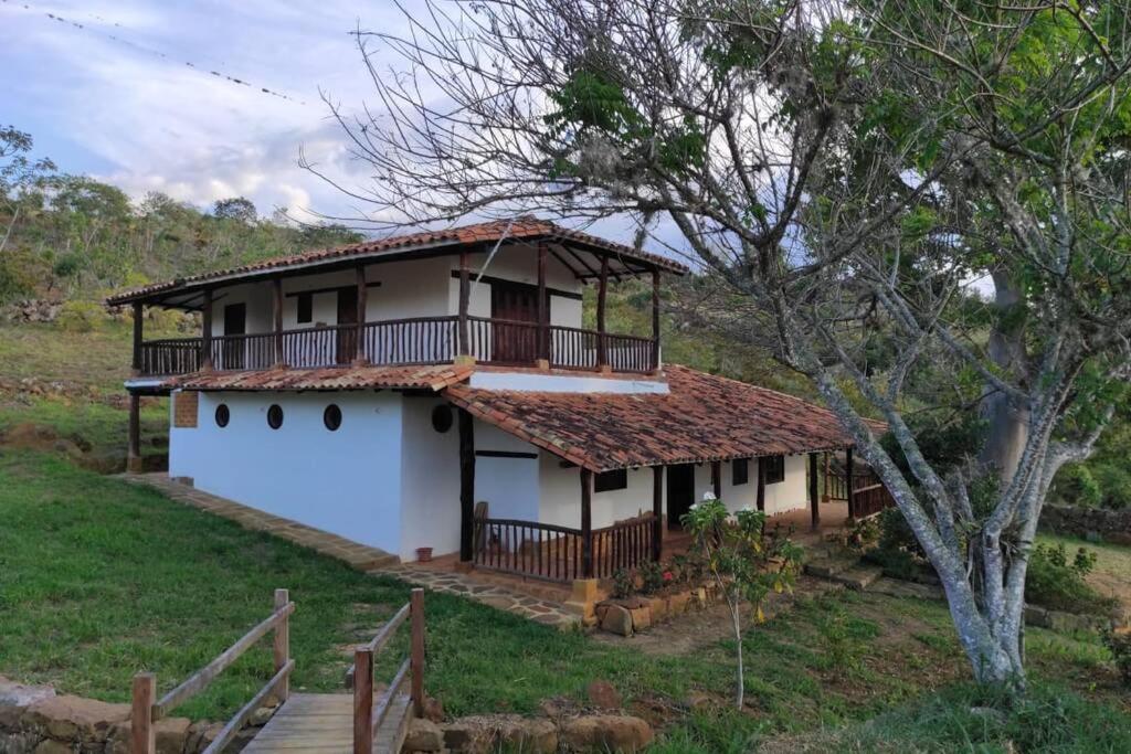 Casa Ceiba de Mirabel-Barichara