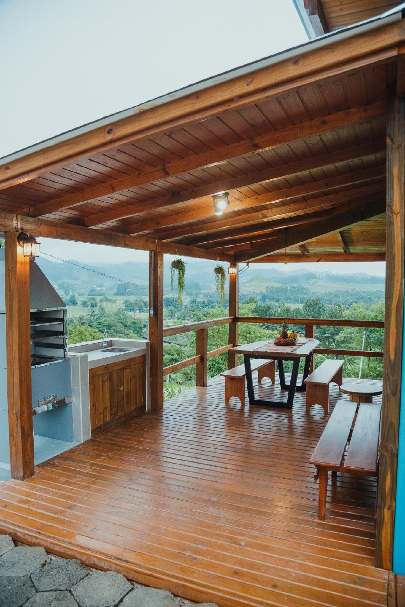 Casa Container - Pousada Container da Montanha AZUL