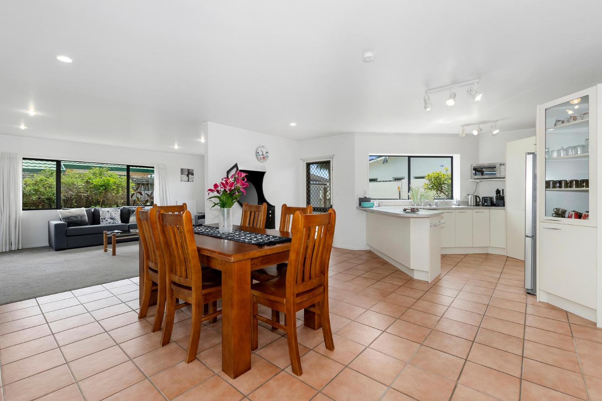 Bream Bay Bach - Ruakaka Holiday Home view 2