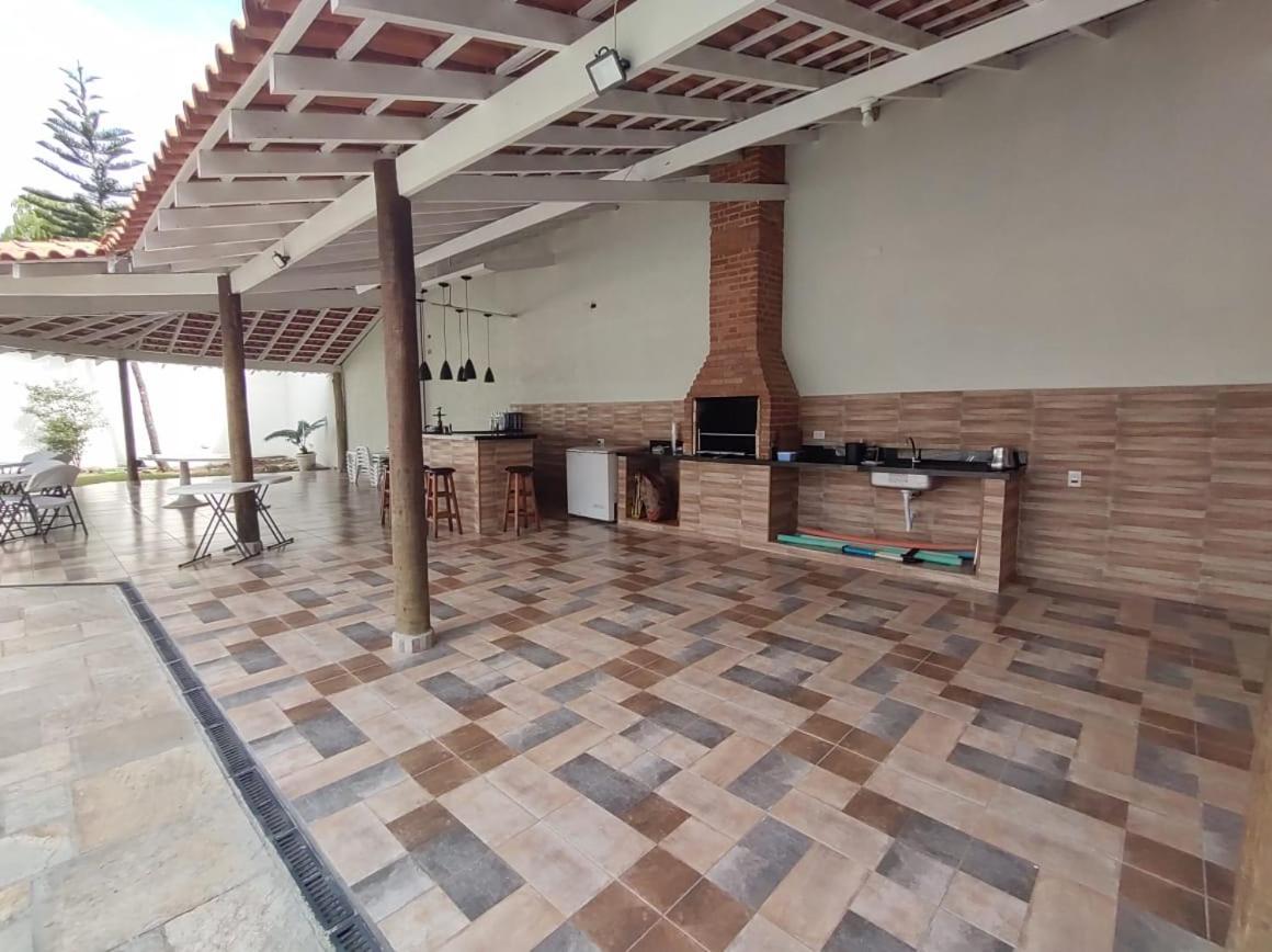 Casa Eventos e Temporada com 4 suites, piscina, churrasqueira, Wi-Fi, Ar Condicionado - Proximo Praia Mar Casado e Pernambuco - Guaruja -