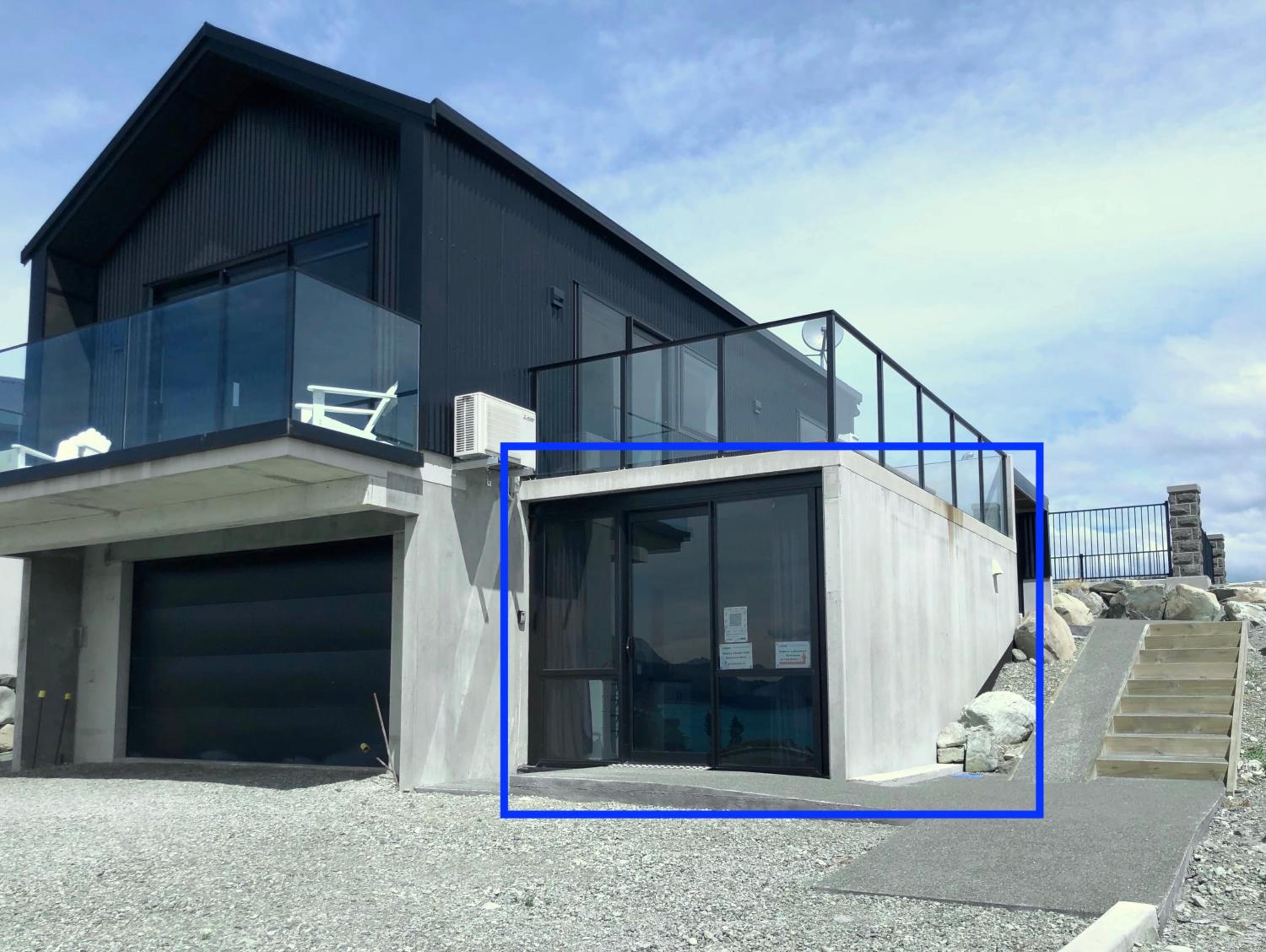 GALAXY LAKE VIEW STUDIO view 4