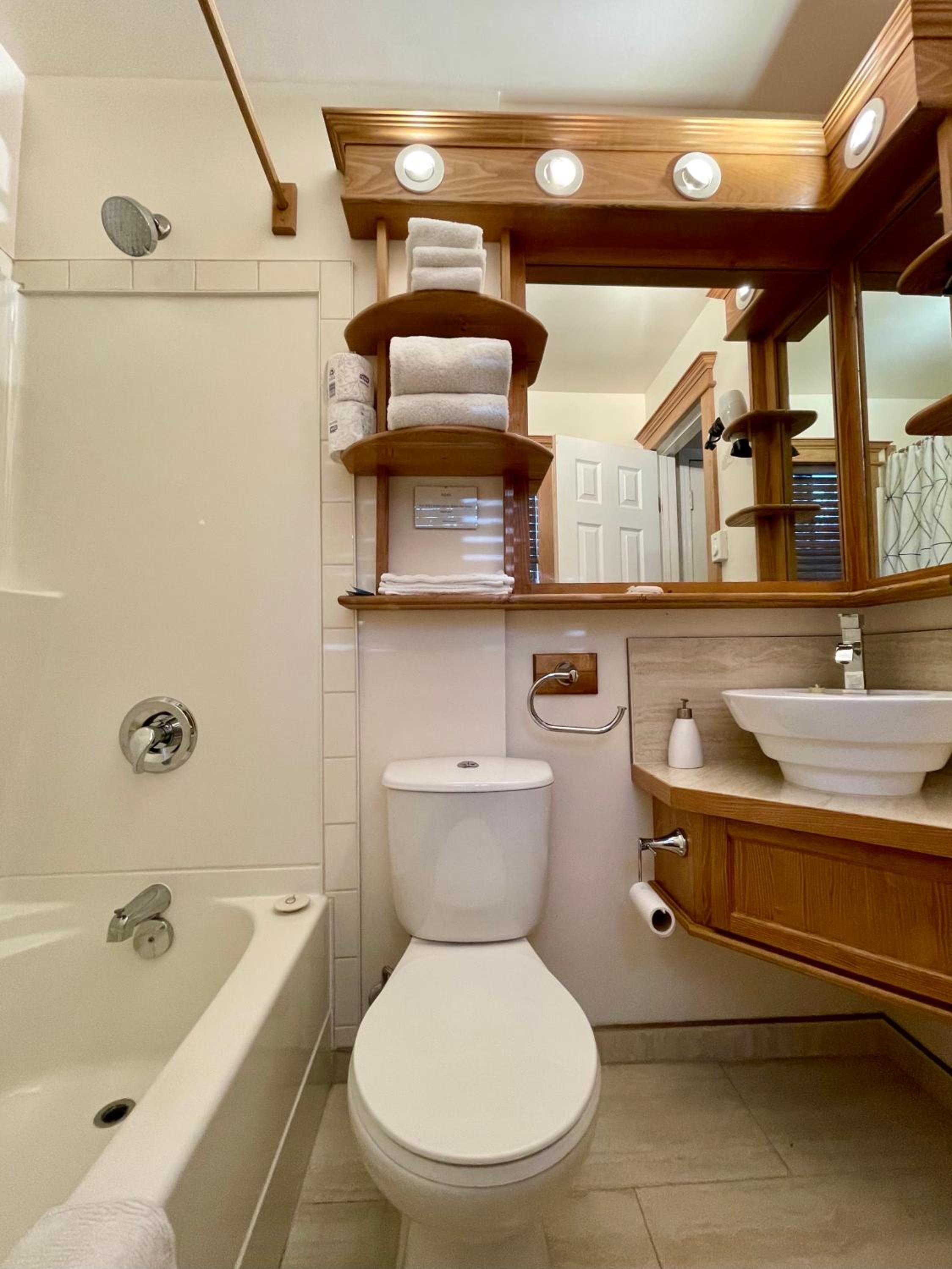 Golden Vacations - Brookside Motel - Property Image 8