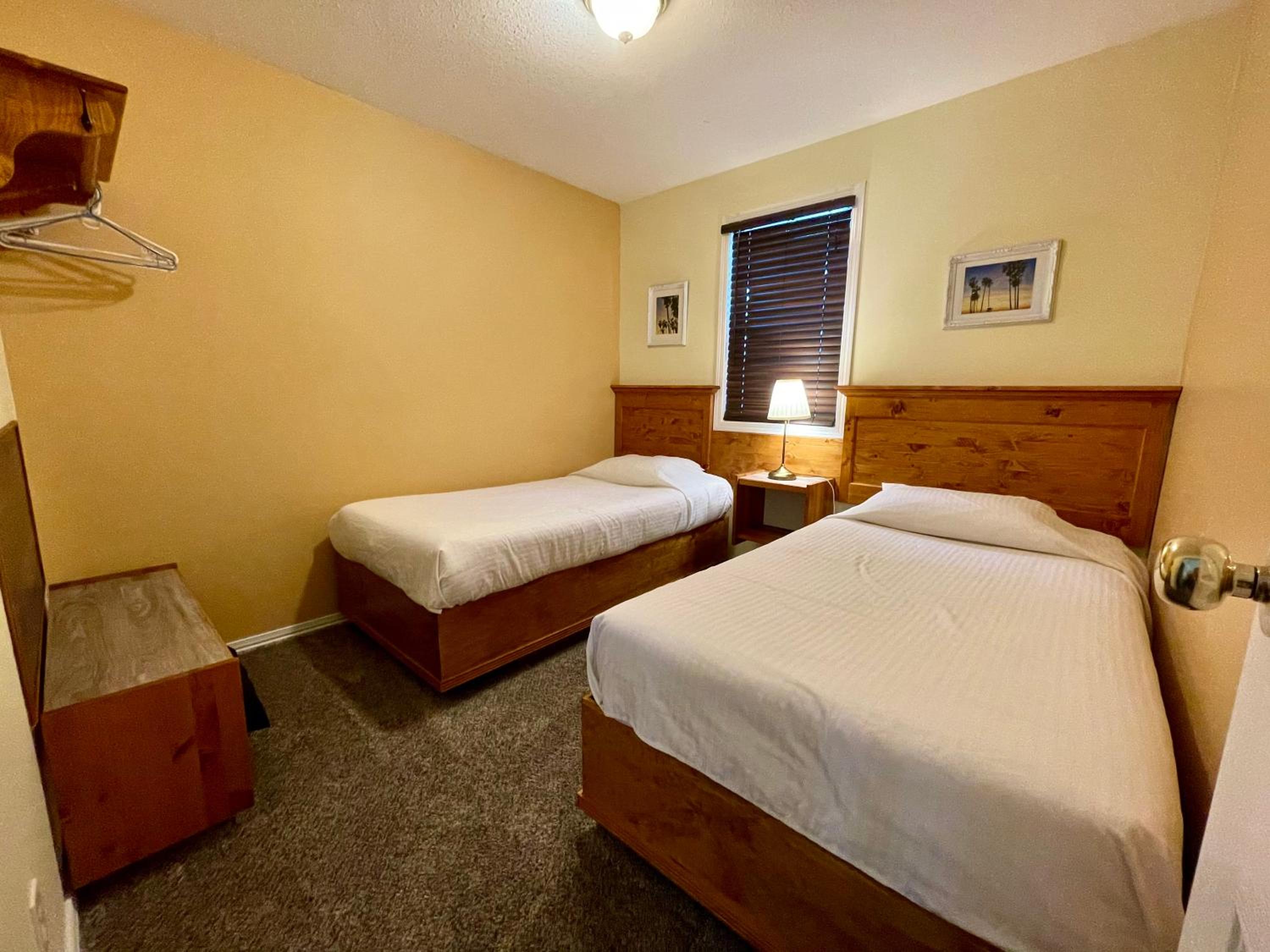 Golden Vacations - Brookside Motel - Property Image 16