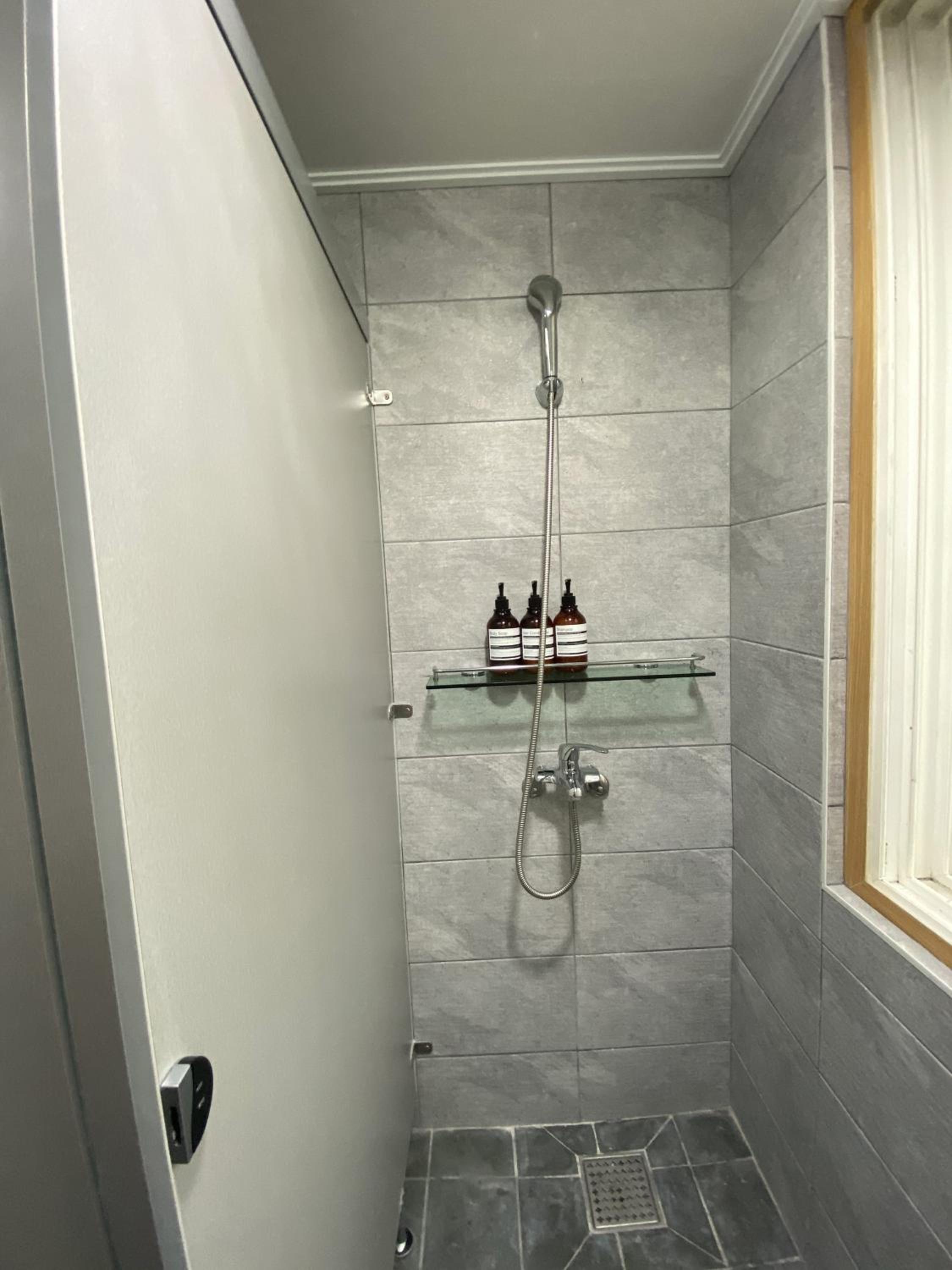 Photo 42