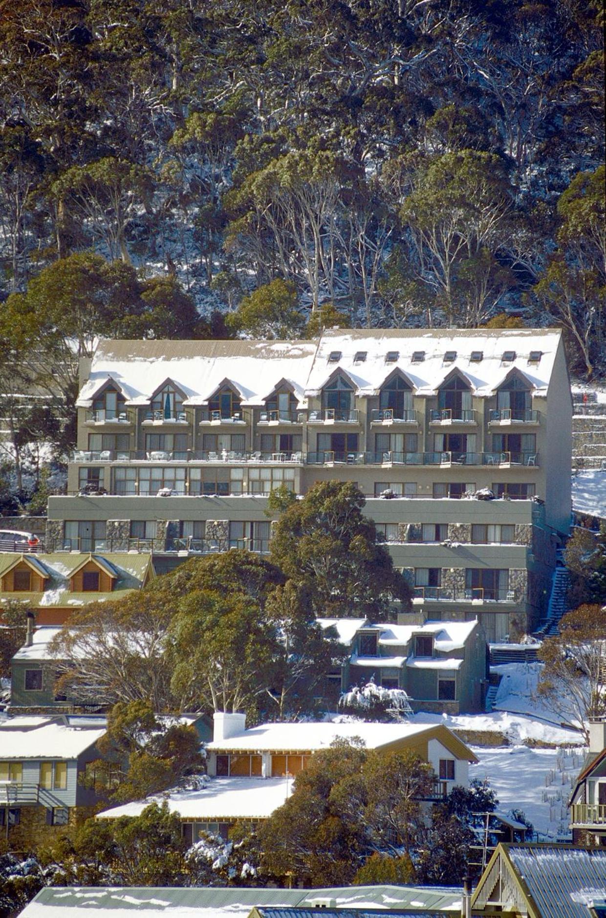 Hotel Lantern 1 Bedroom Loft with car space and Majestic View - Image 1