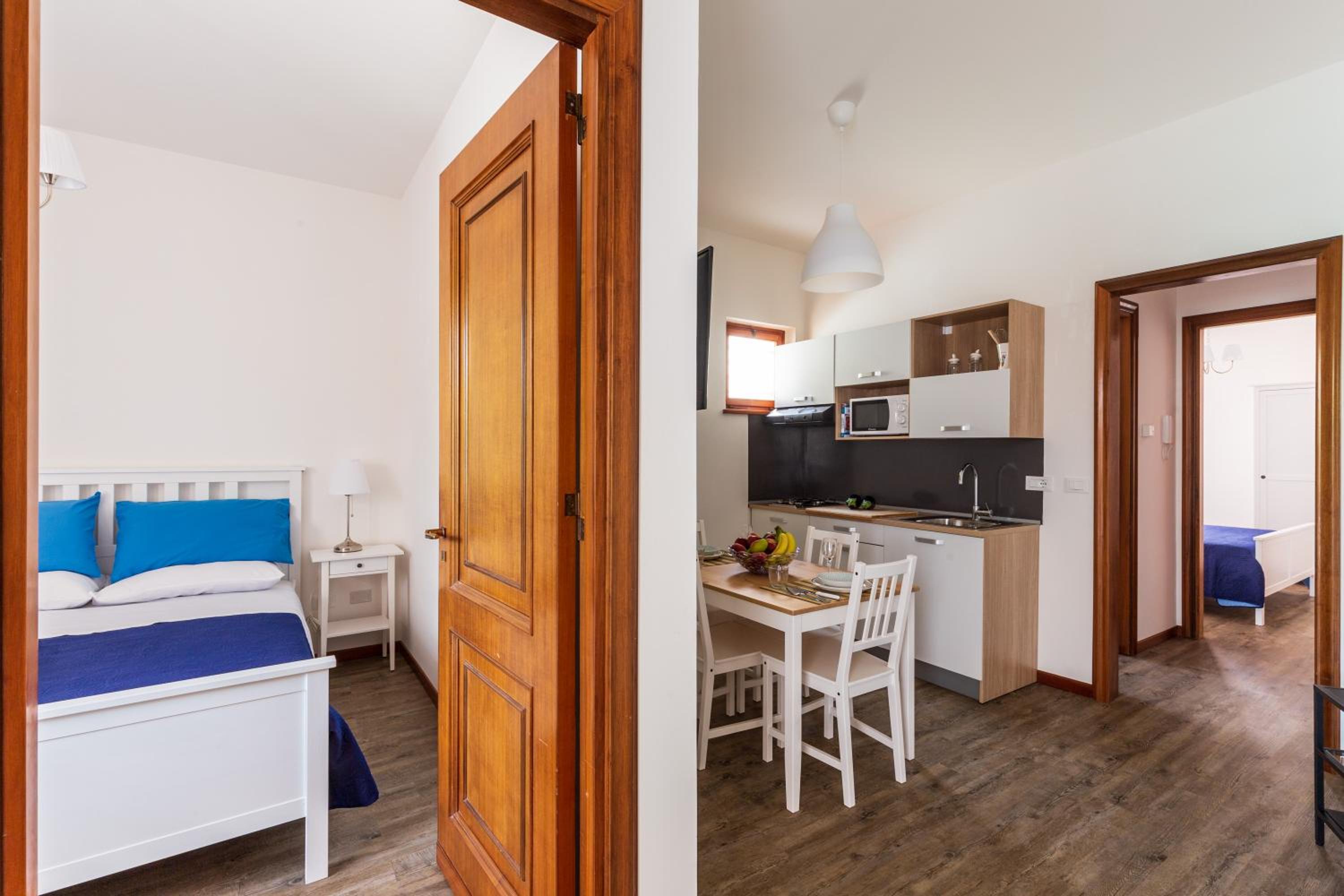 Mondello Sabrina Apartments
