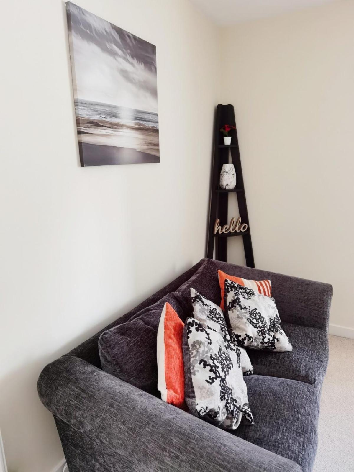 Lakeside: Argosy 3bed house 2bath parking M27 J5 Southampton Airport sleeps 6 view 5