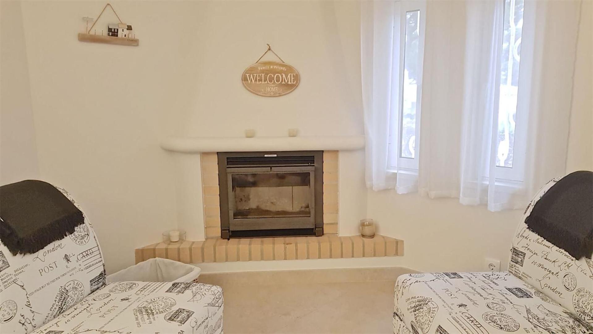 Villa Pinhal 213-CleverDetails- Sleeps 8, Quiet area, walking distance view 4