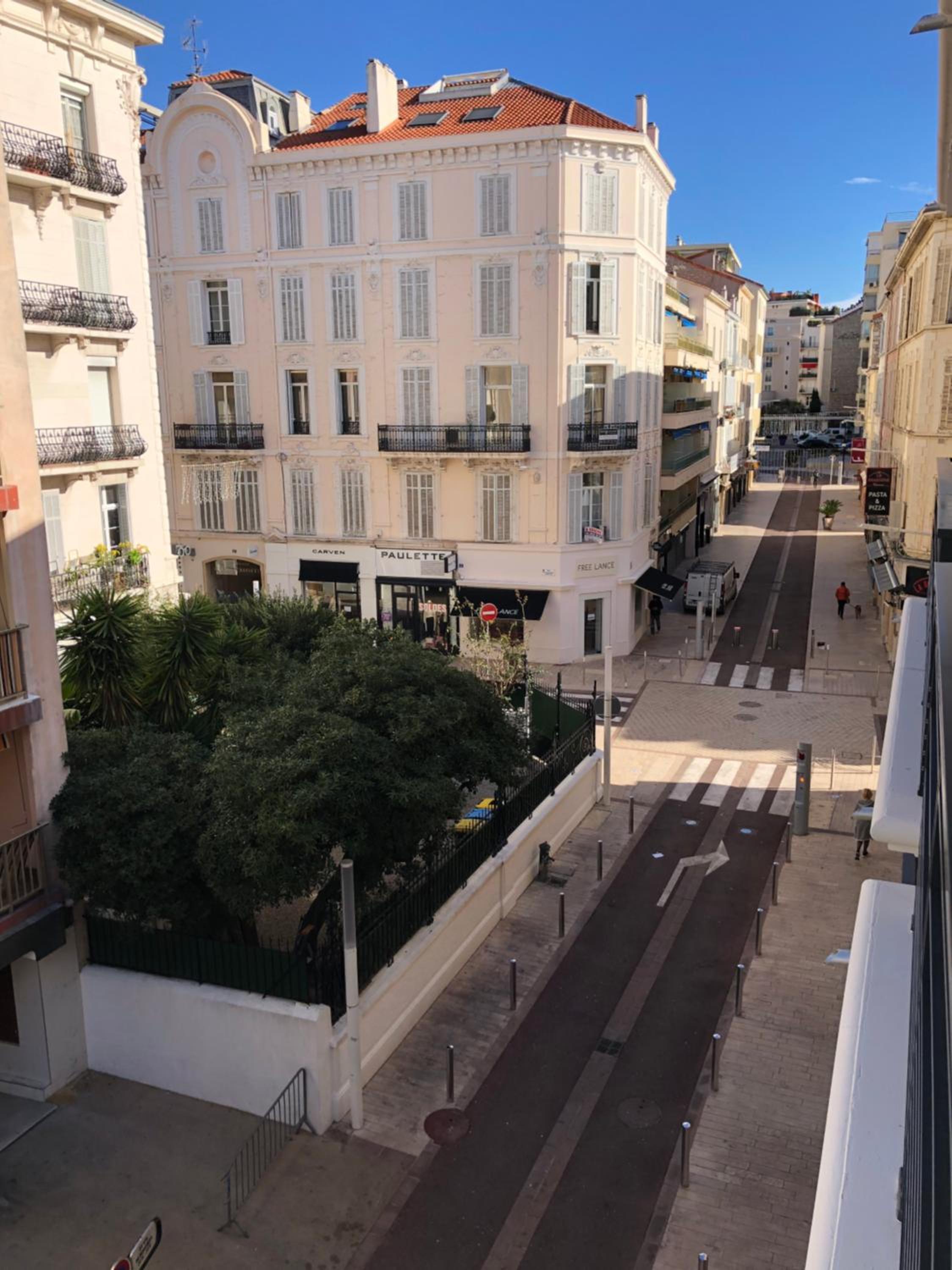 Brand new studio in the heart of Cannes photo 2