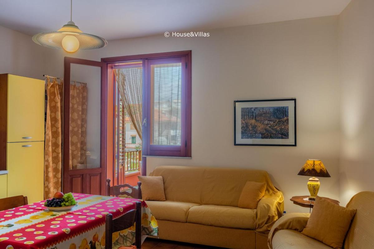 House&Villas - Eloro Apartment view 4