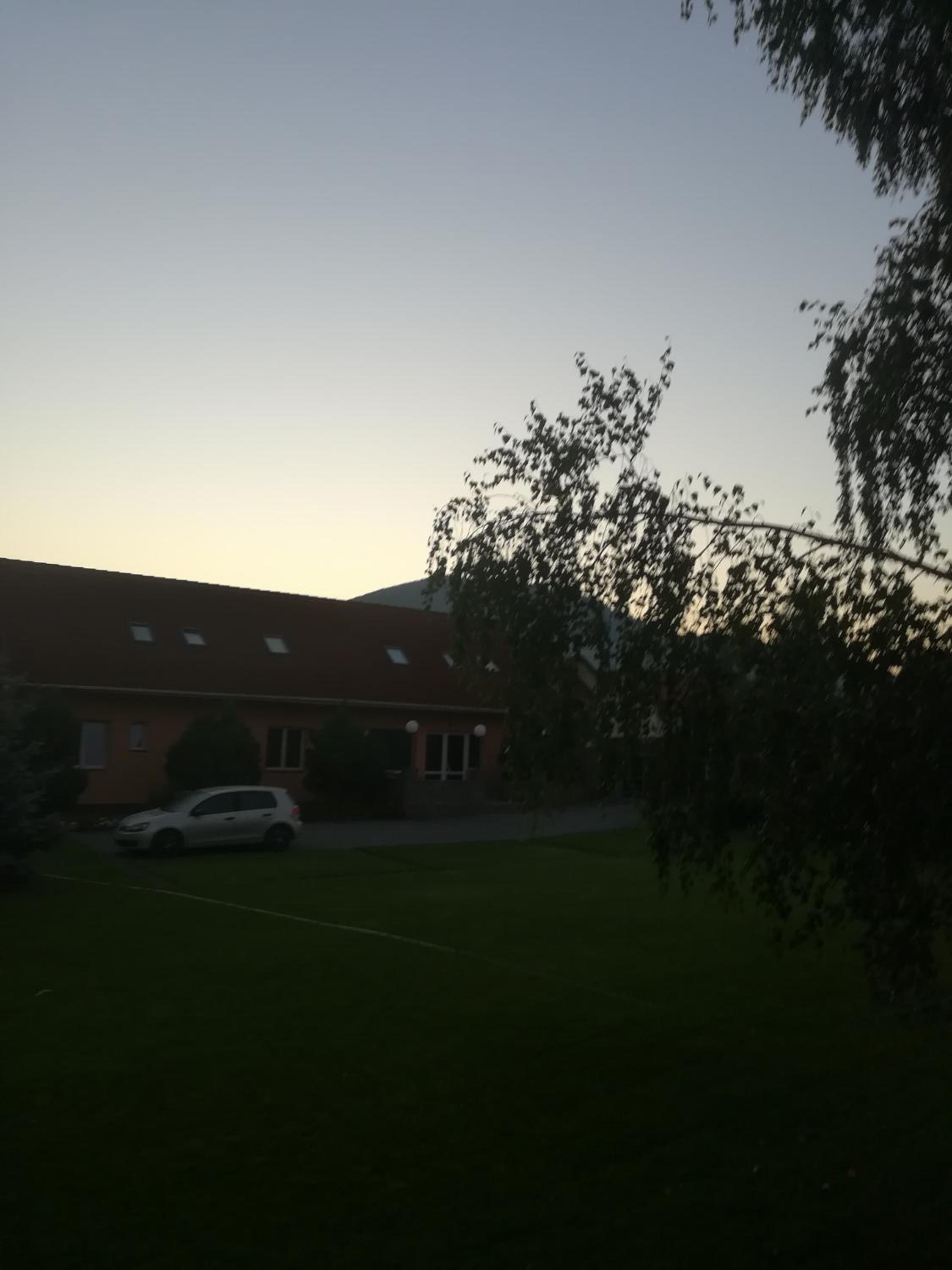 Photo 34
