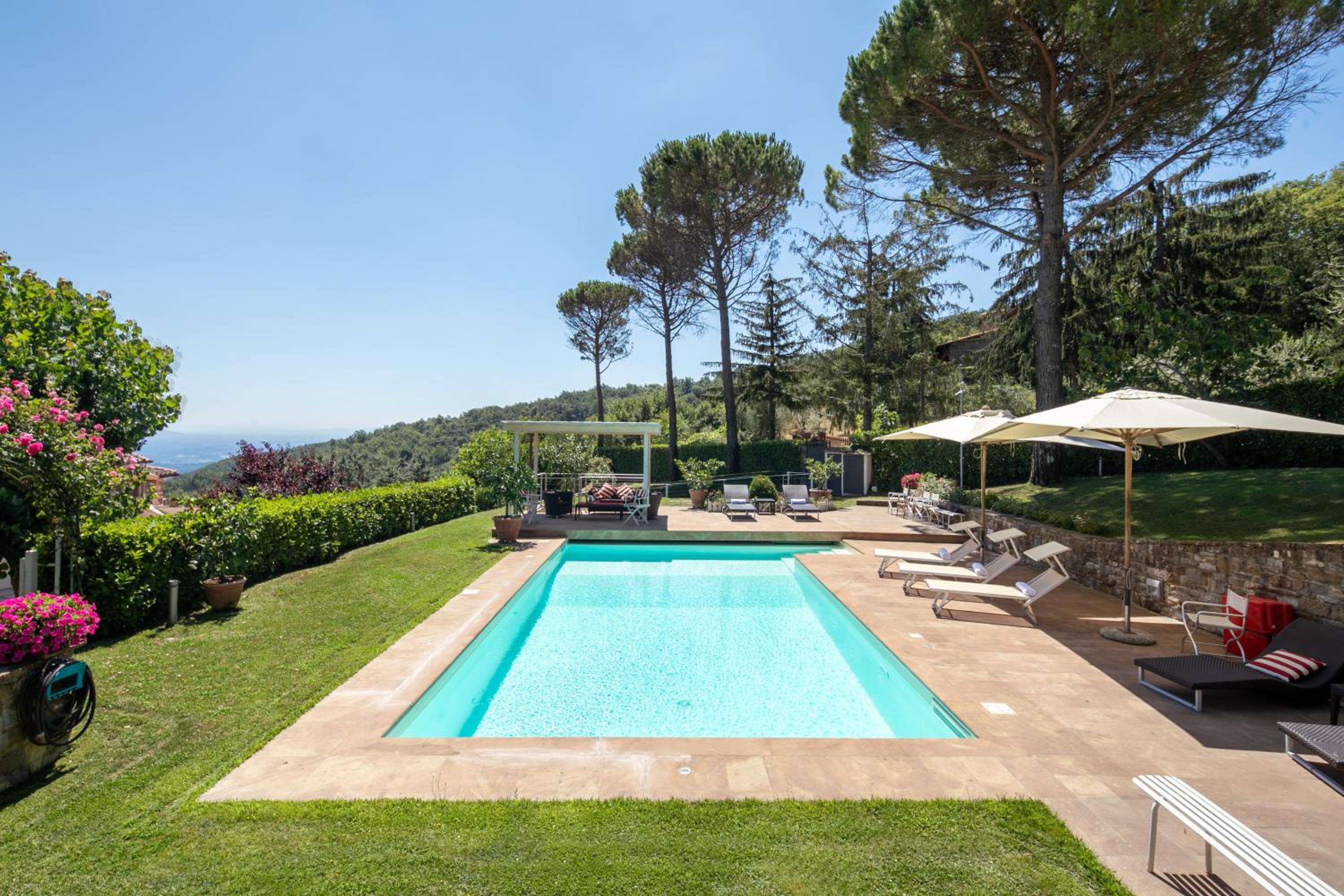 Villa Collesole by Mmega