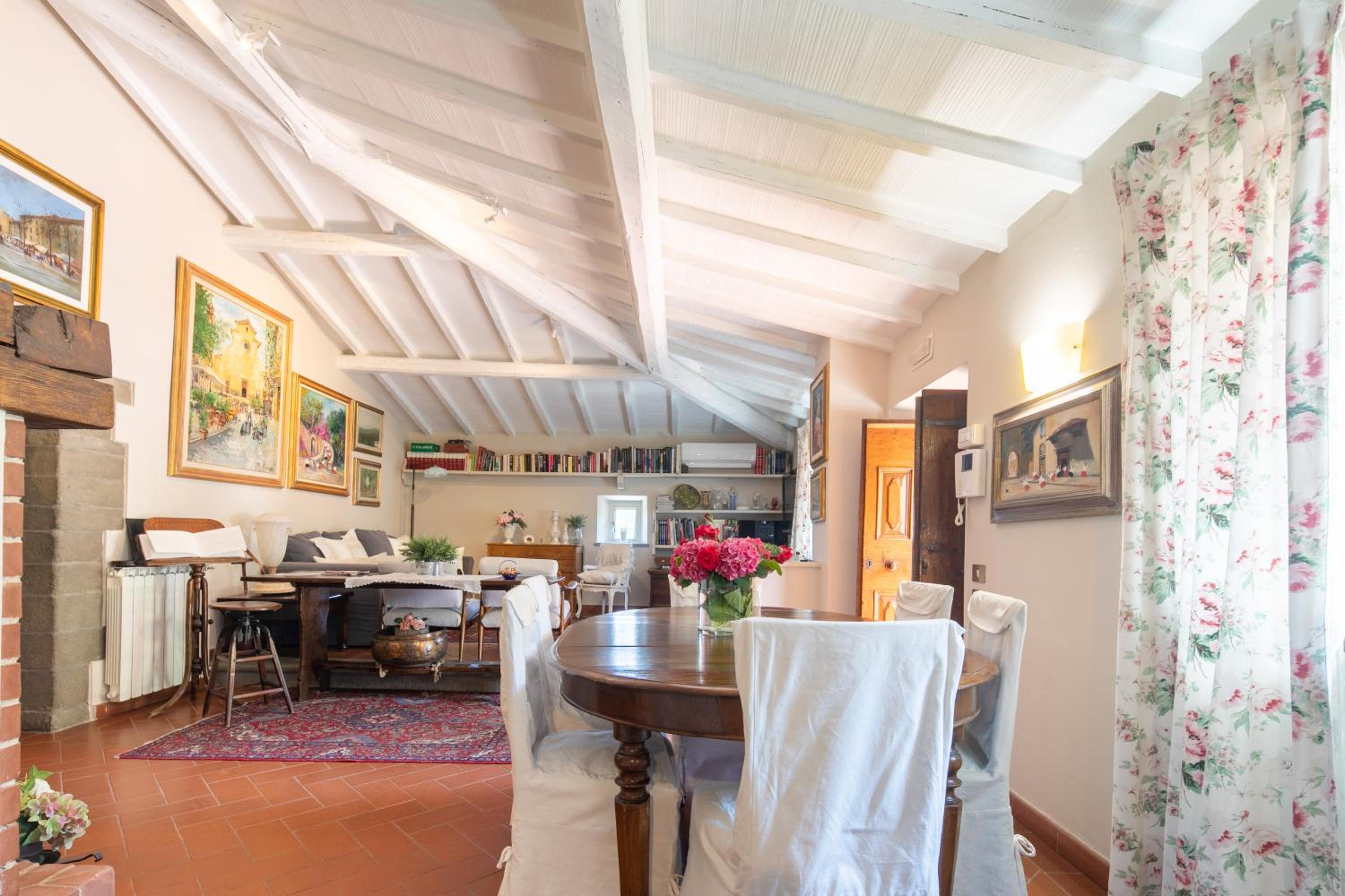 Villa Collesole by Mmega