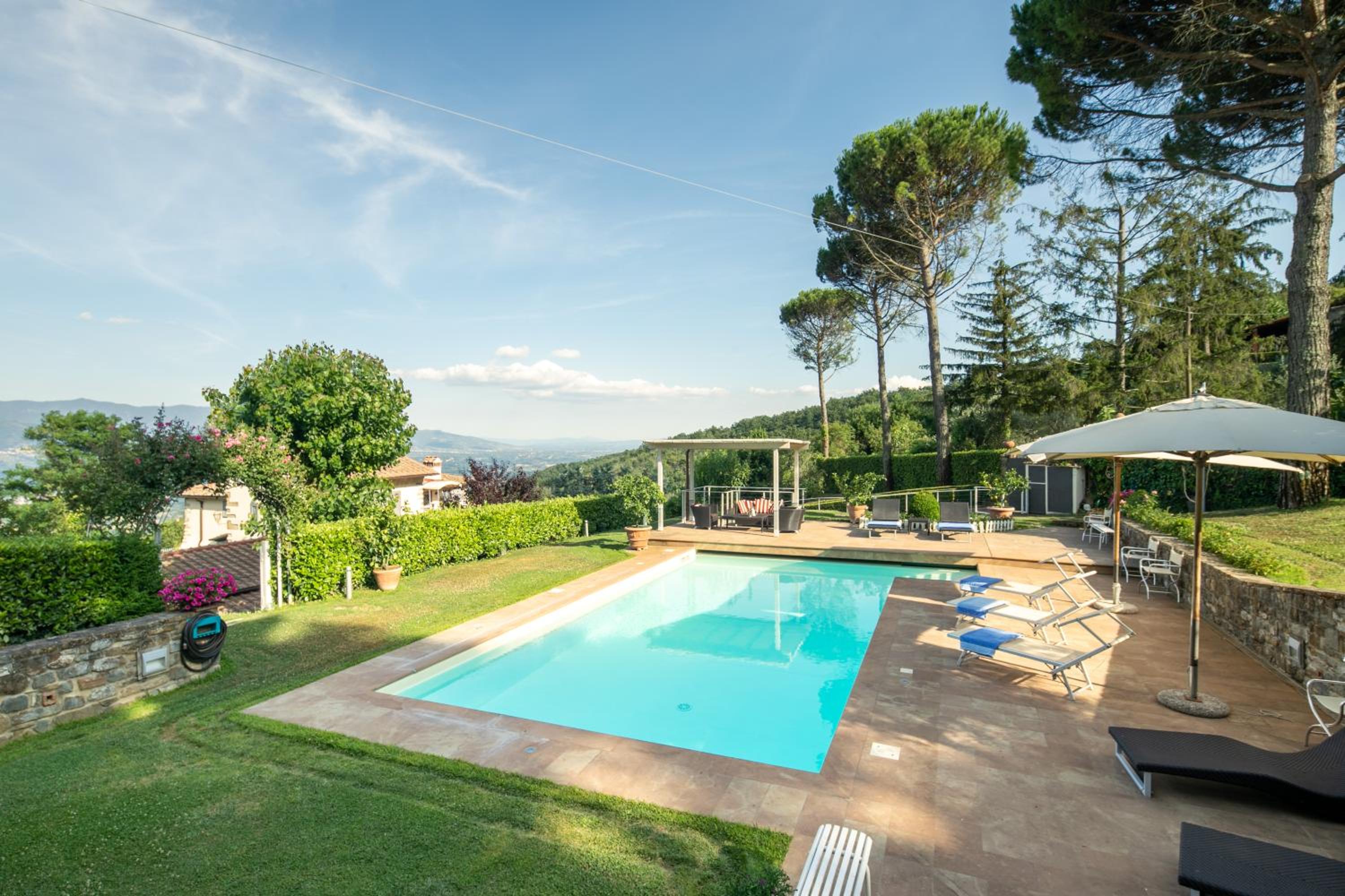 Villa Collesole by Mmega