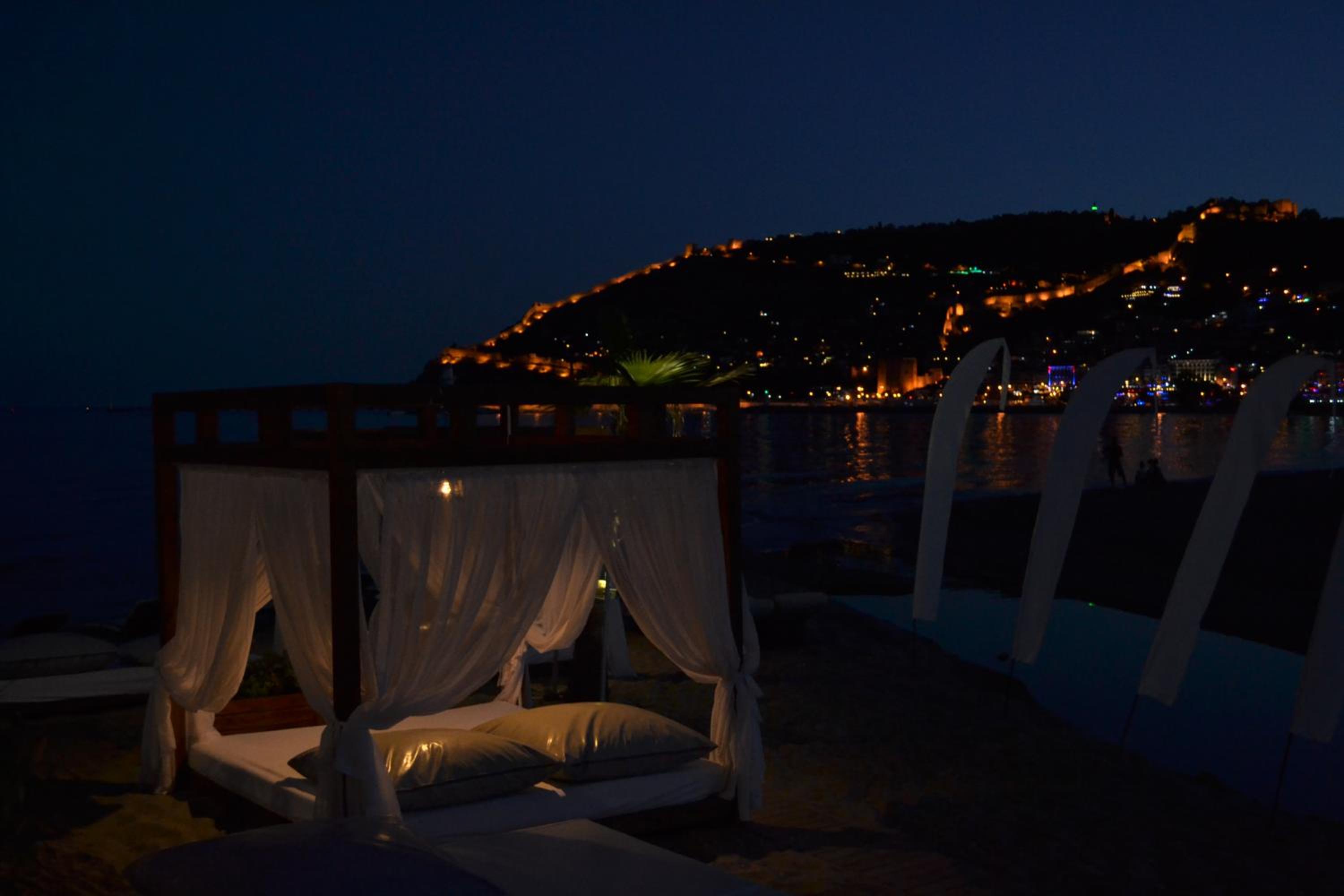 Sun Hotel By En Vie Beach - Image 27