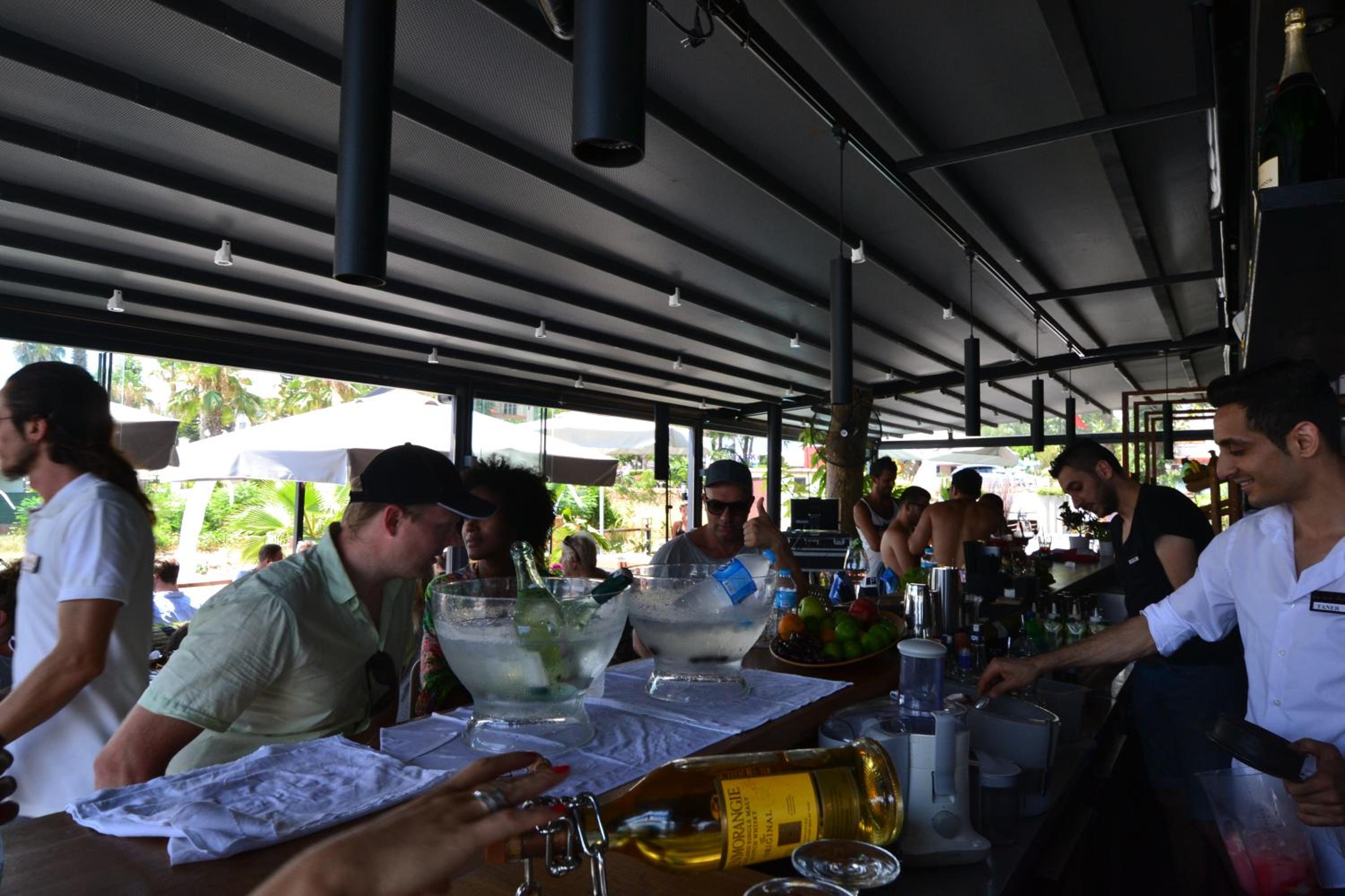 Sun Hotel By En Vie Beach - Image 23