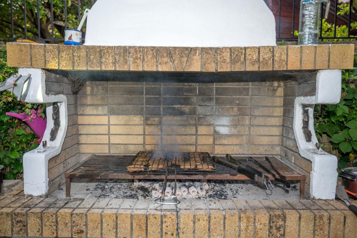 outdoor BBQ area