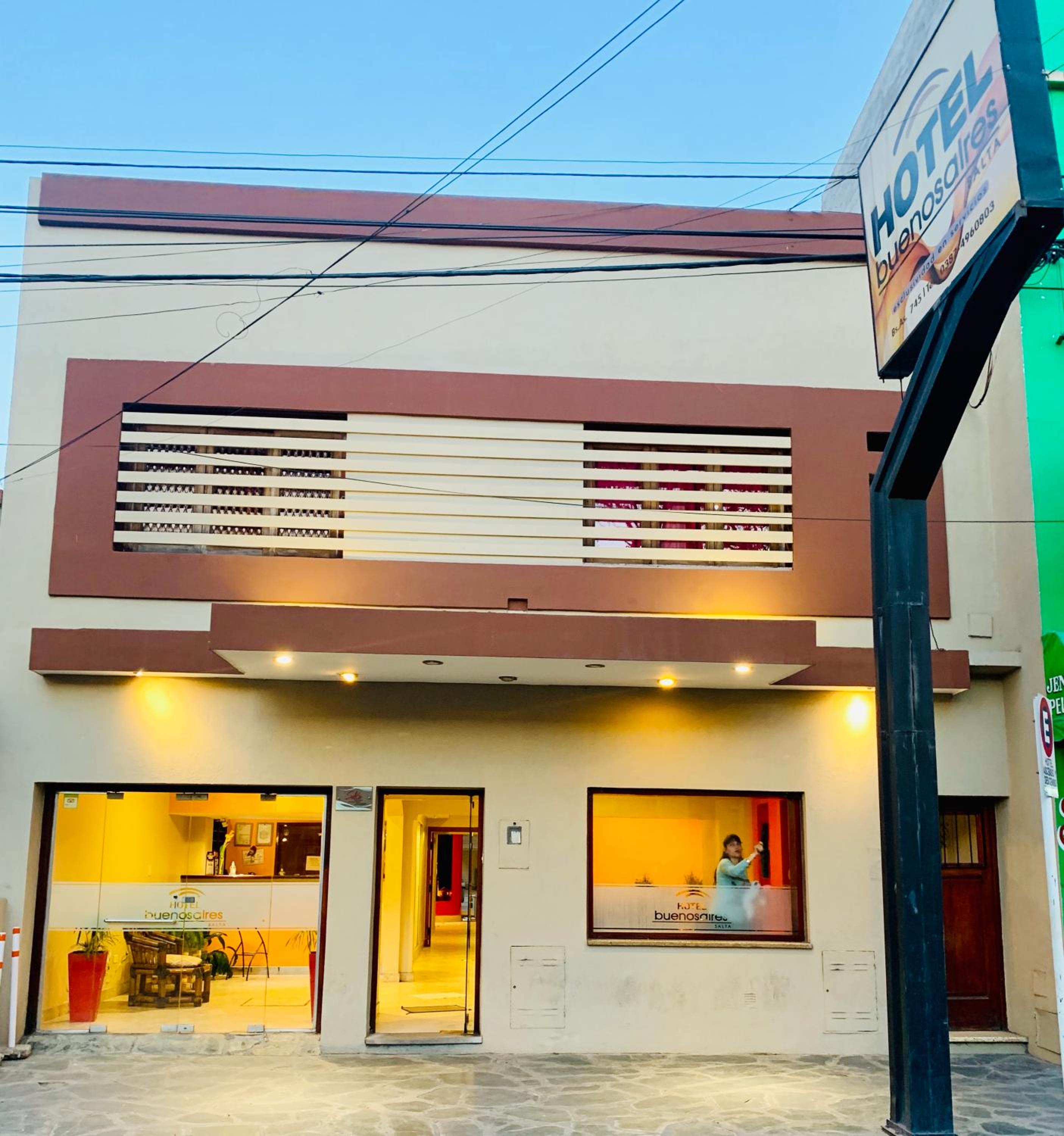 Hotel Buenos Aires - Image 1