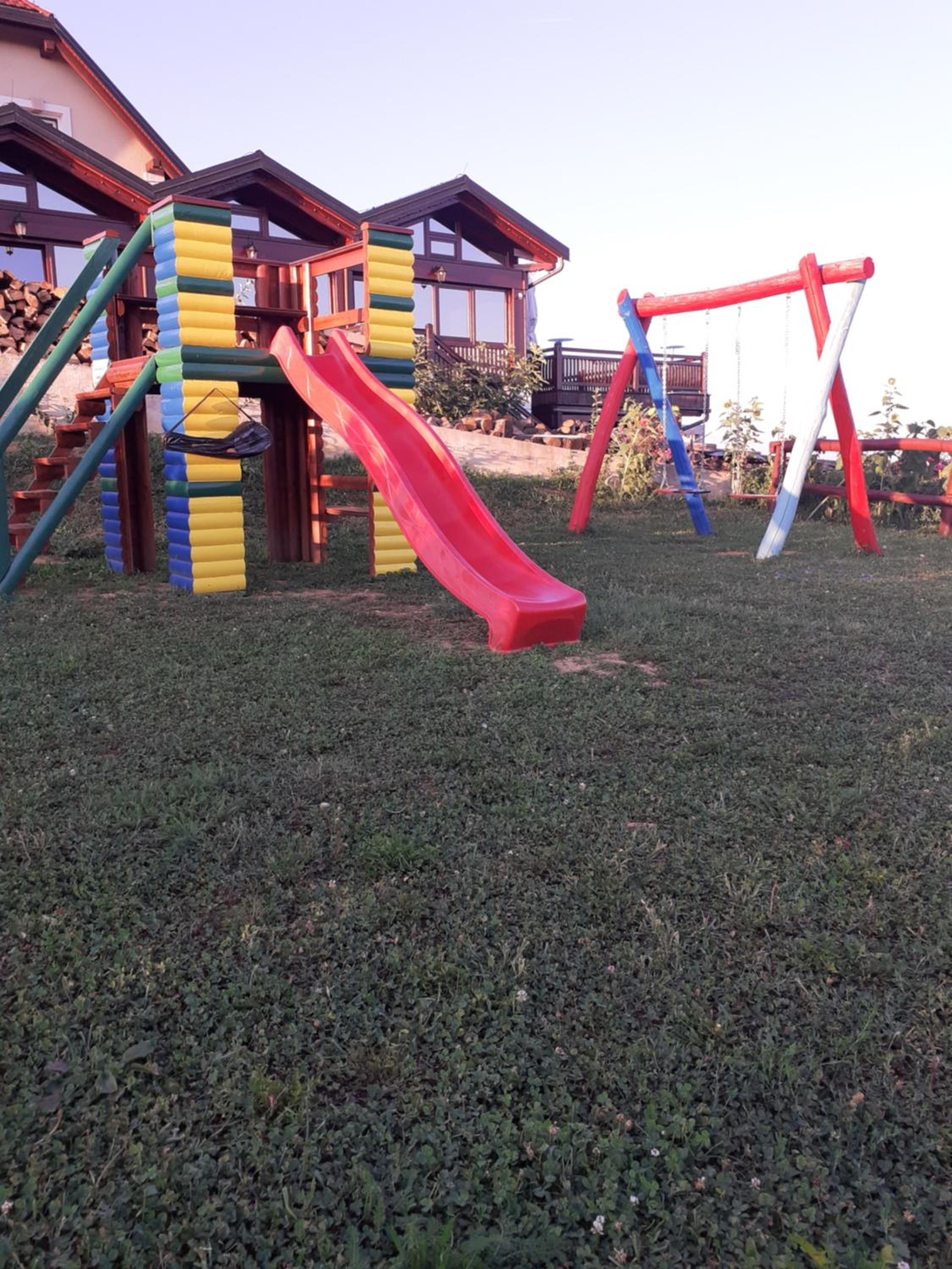Photo 8