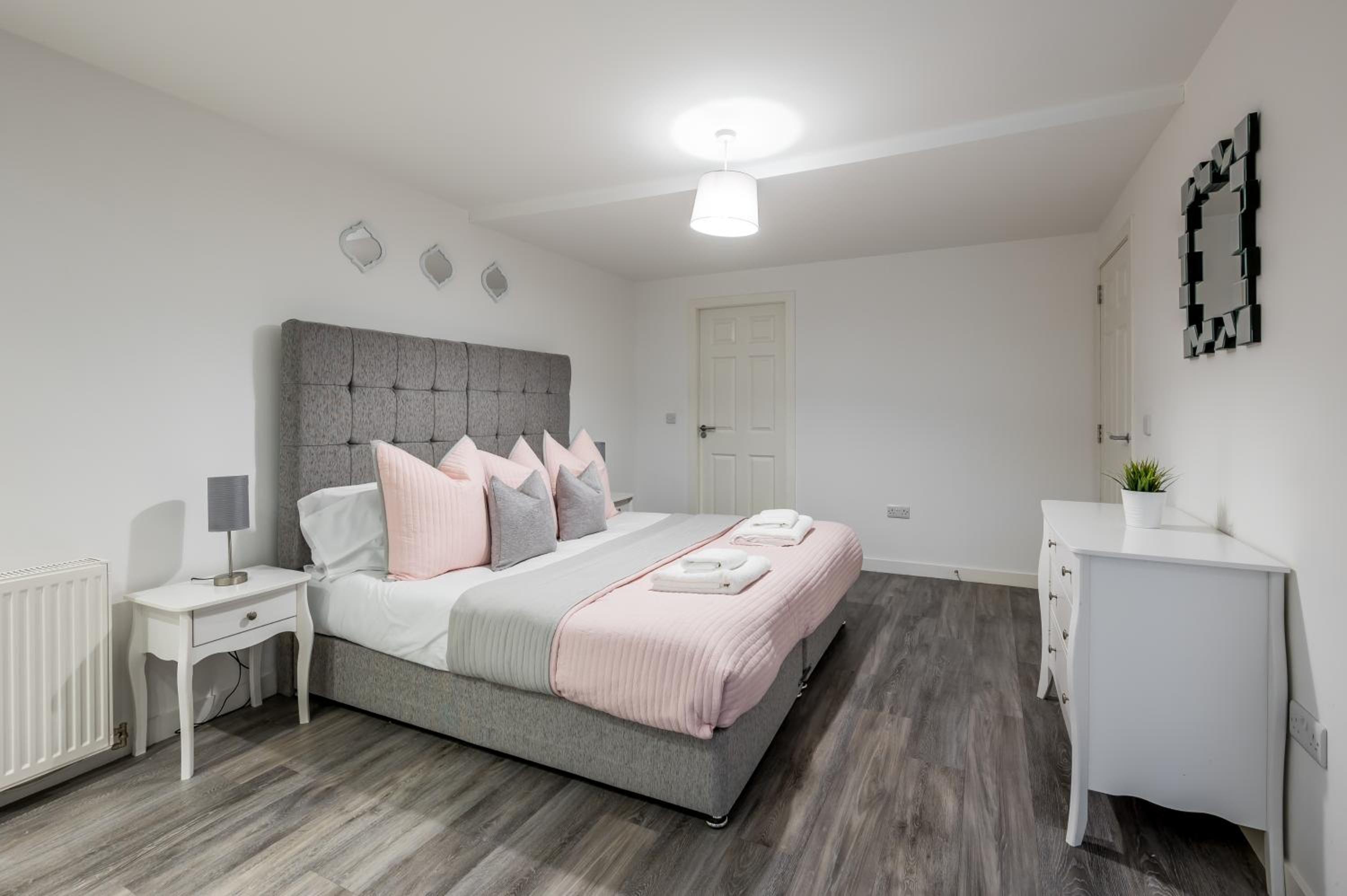 Casa Fresa - King Street Apartments