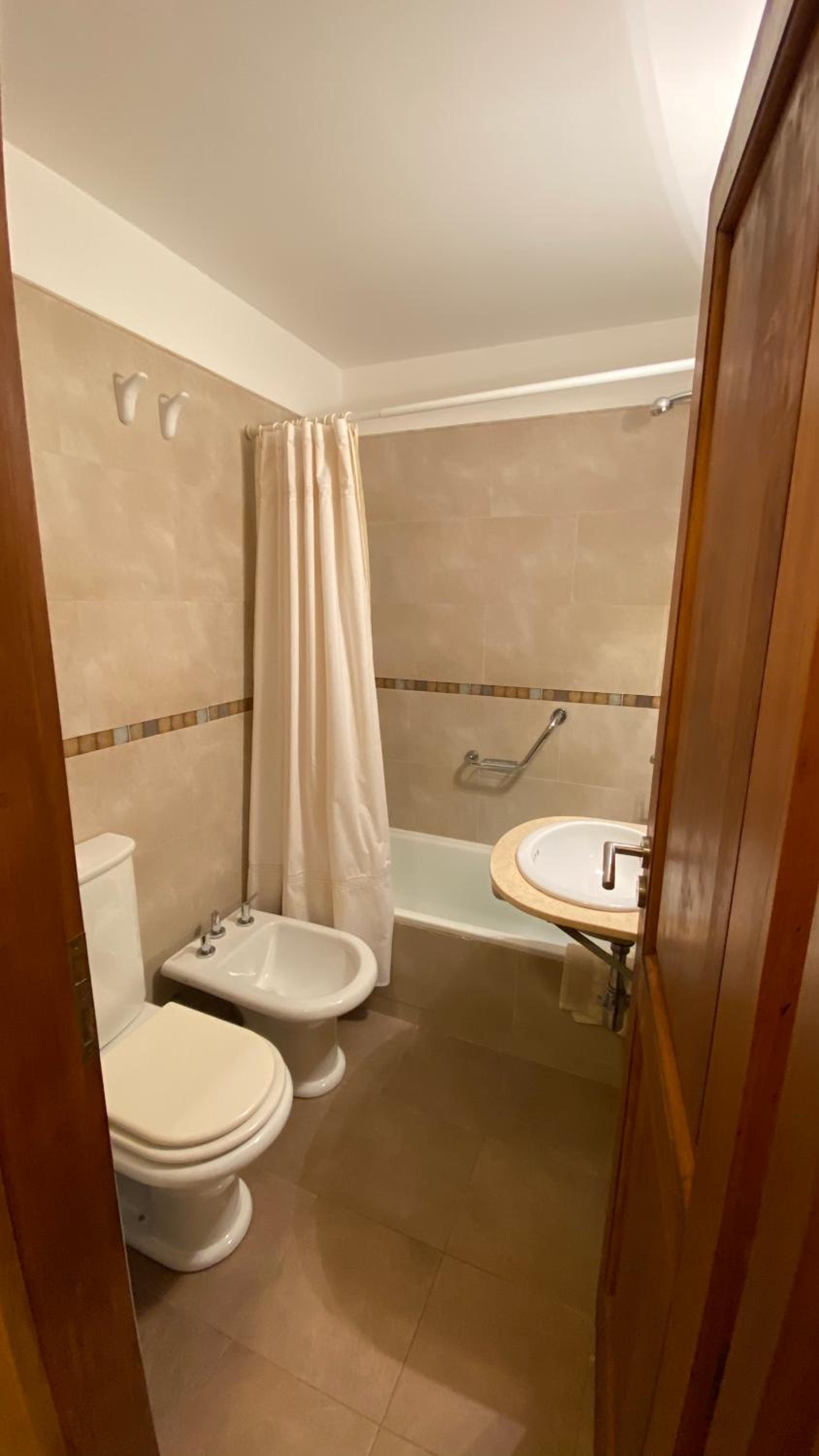 Samay Huasi - 3 dorm en suite - inmejorable ubicación - cochera cub