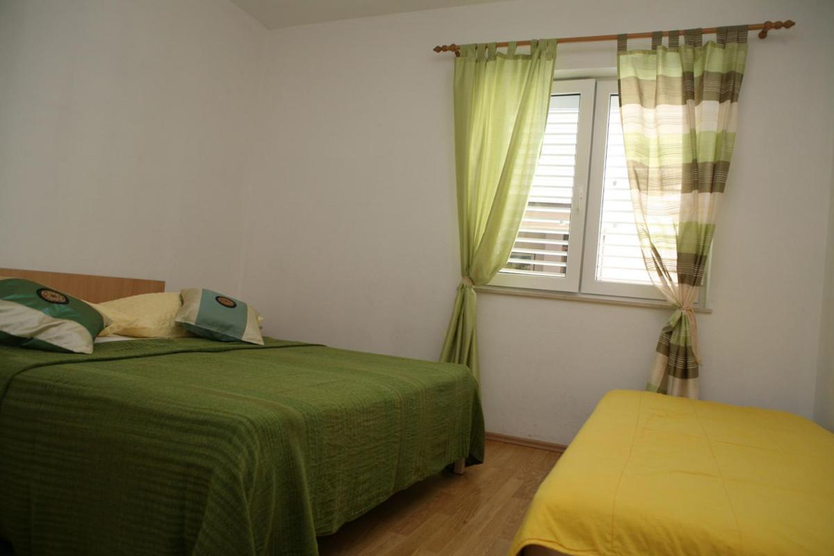 Photo 44