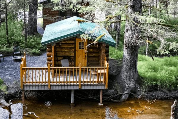 Alaska Creekside Cabins in Seward