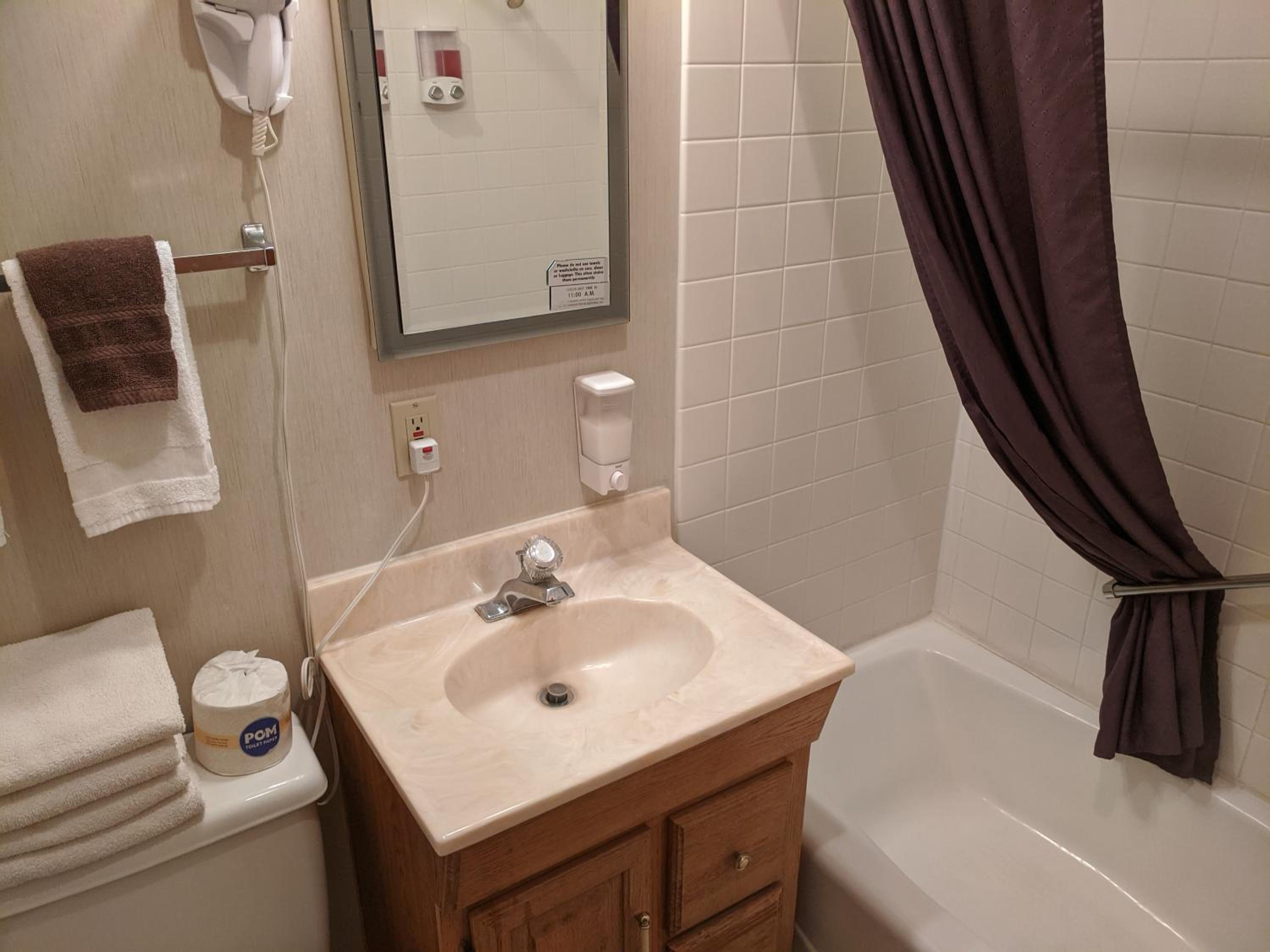 Aquarius Inn