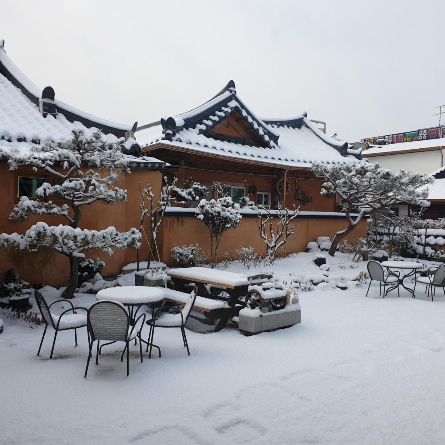 Hanok Hyeyum