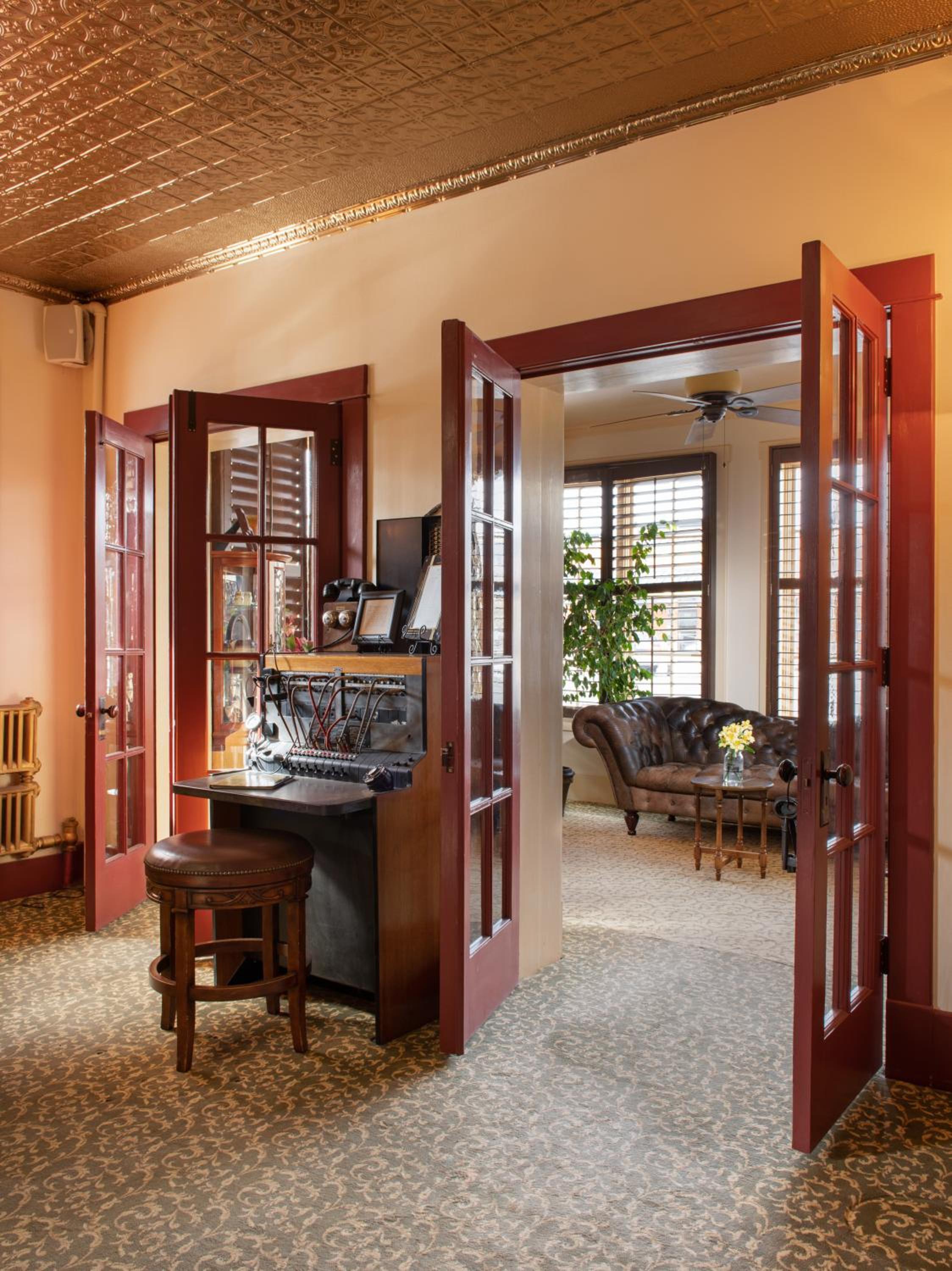 Cody Vacations - Chamberlin Inn - Property Image 3