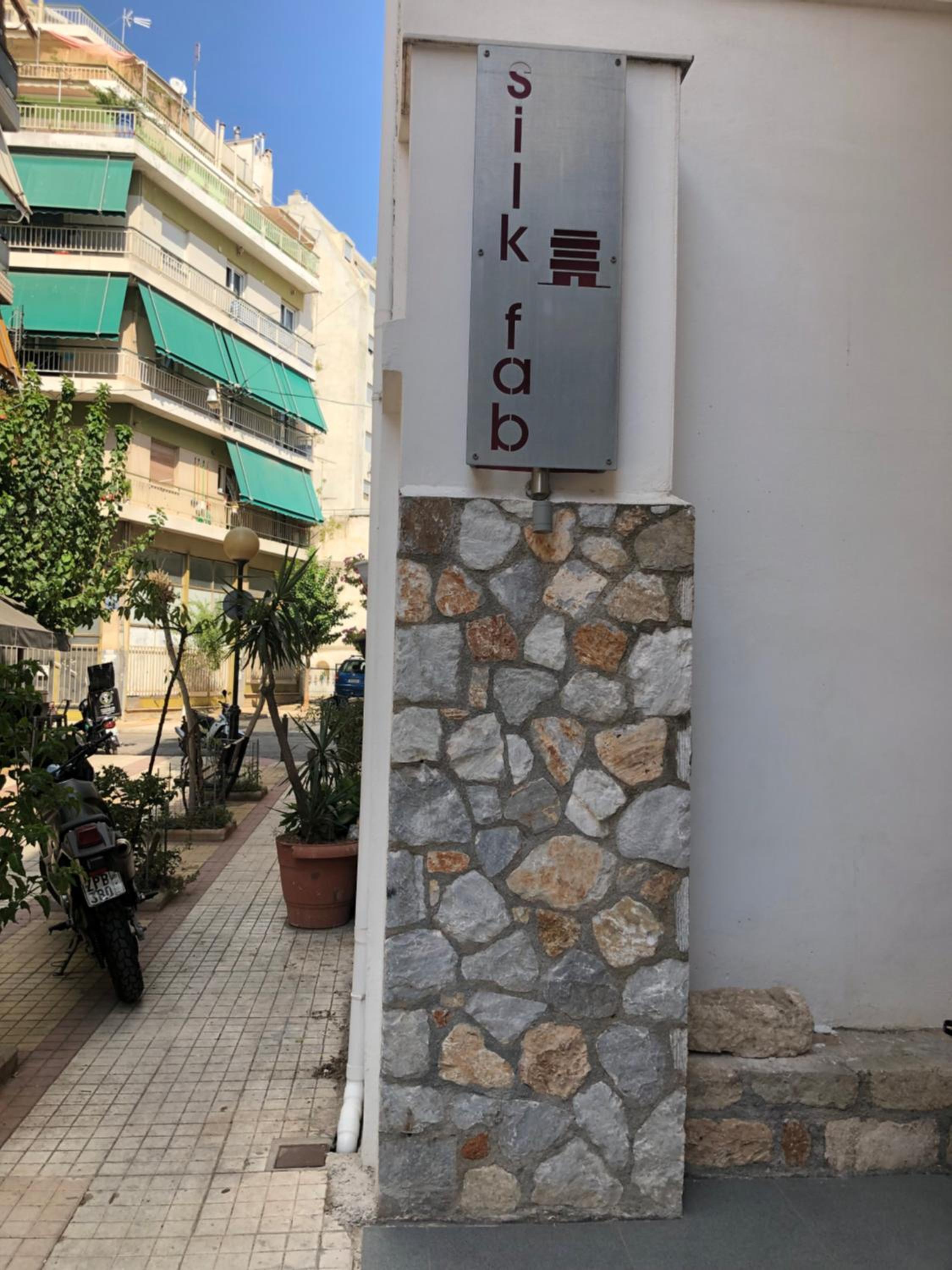SilkFab Apartments