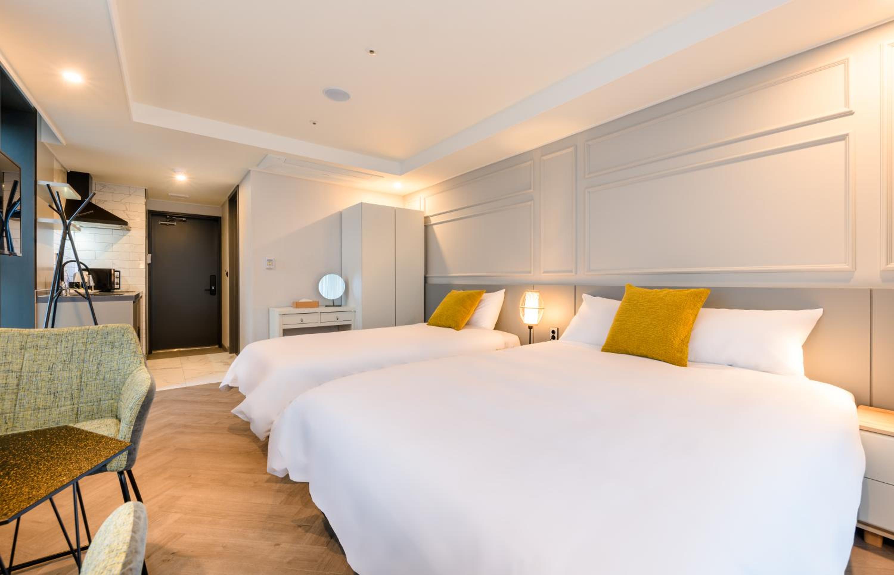 Jeju Vacations - Ventimo Hotel  Residence Jeju - Property Image 2