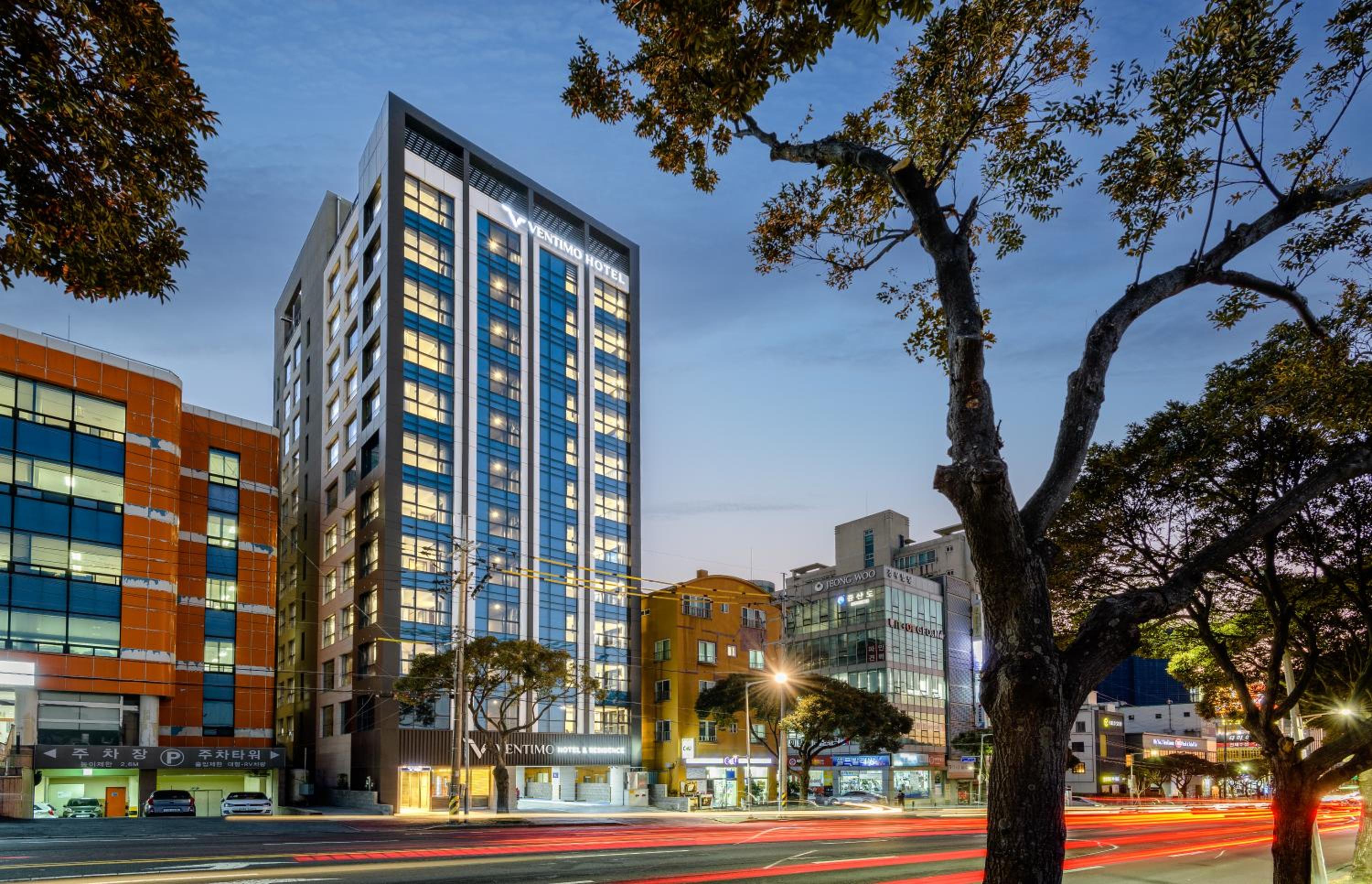 Jeju Vacations - Ventimo Hotel  Residence Jeju - Property Image 2