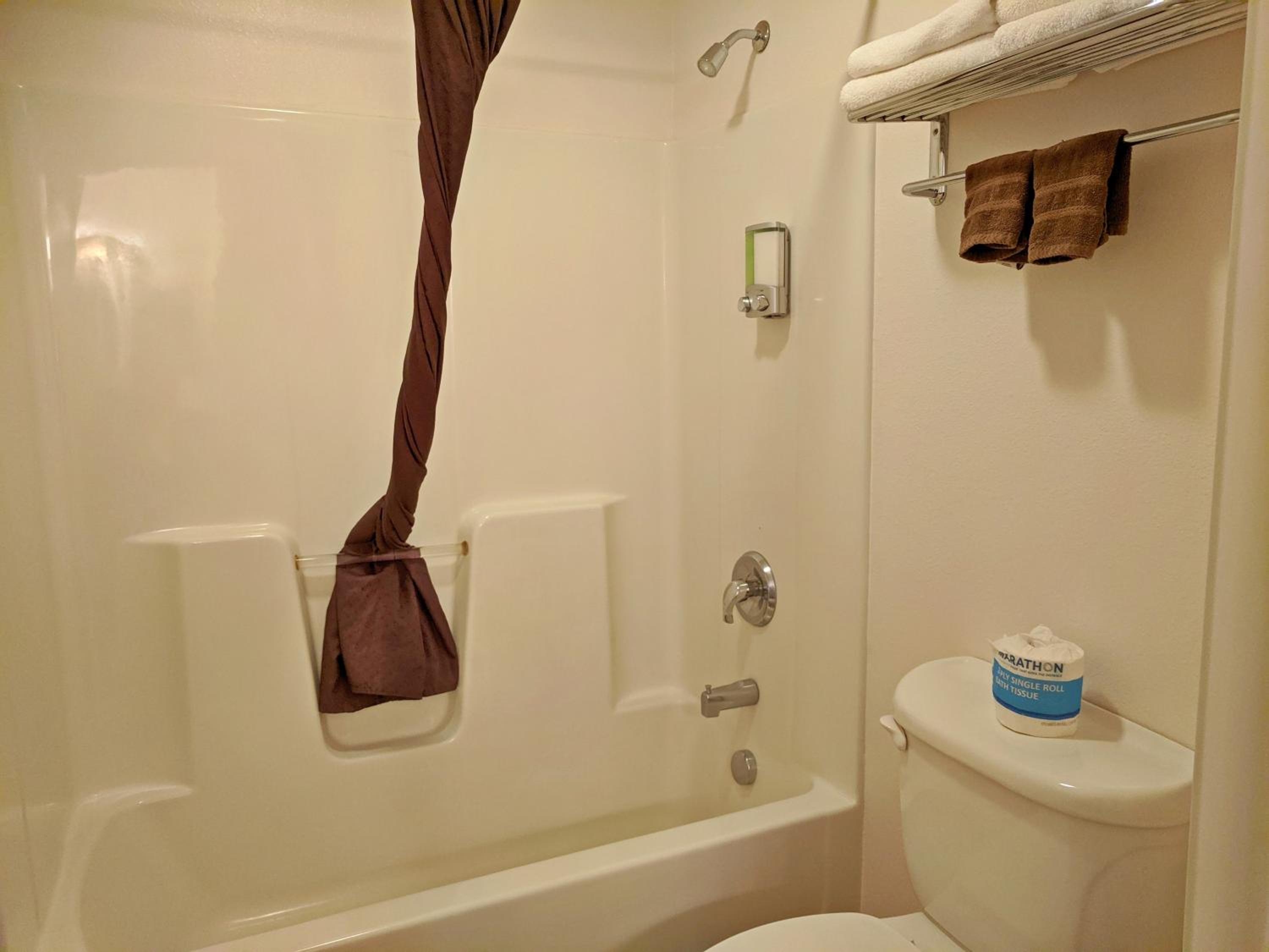 Aquarius Inn