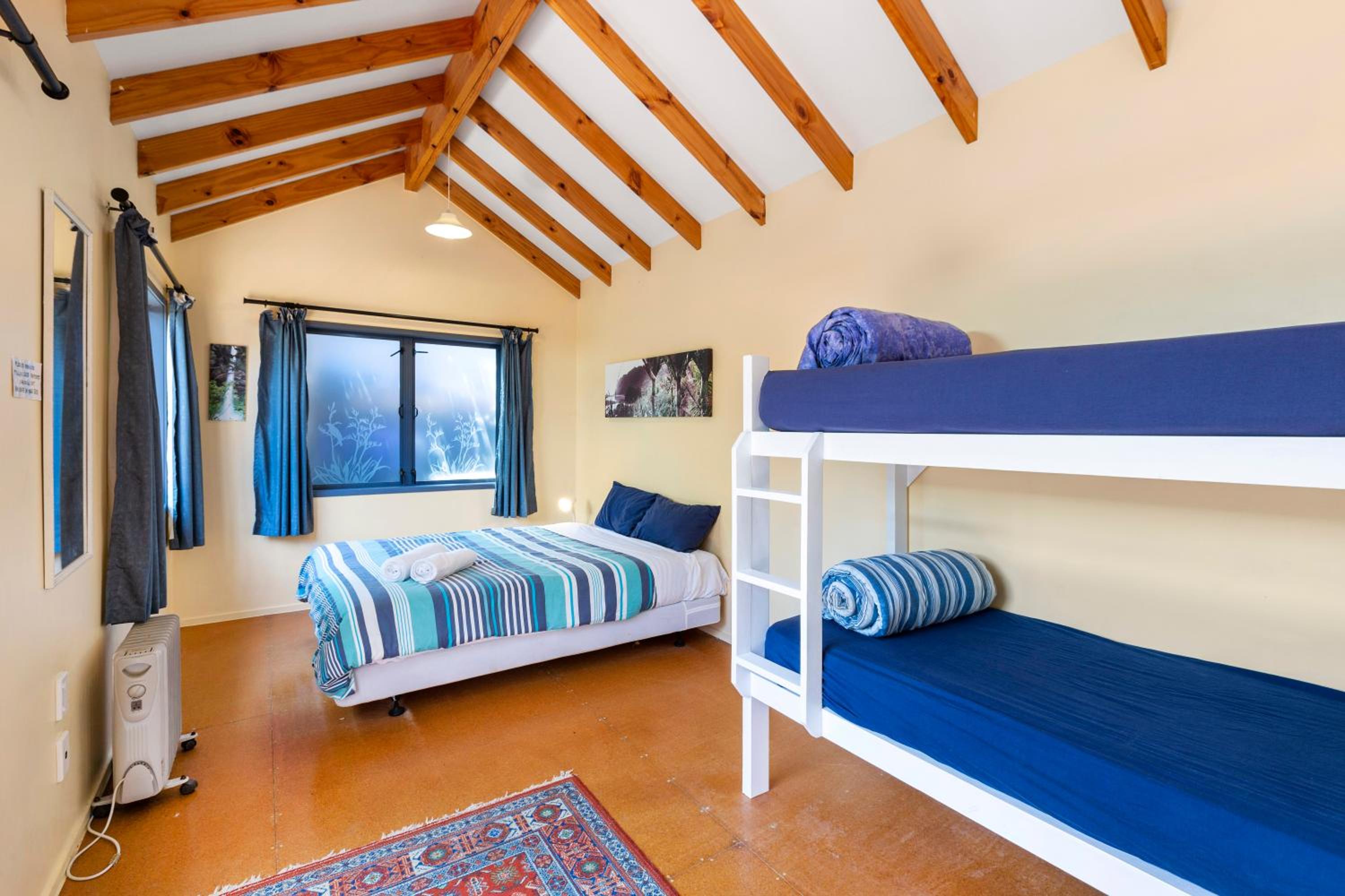 Raglan Backpackers view 2