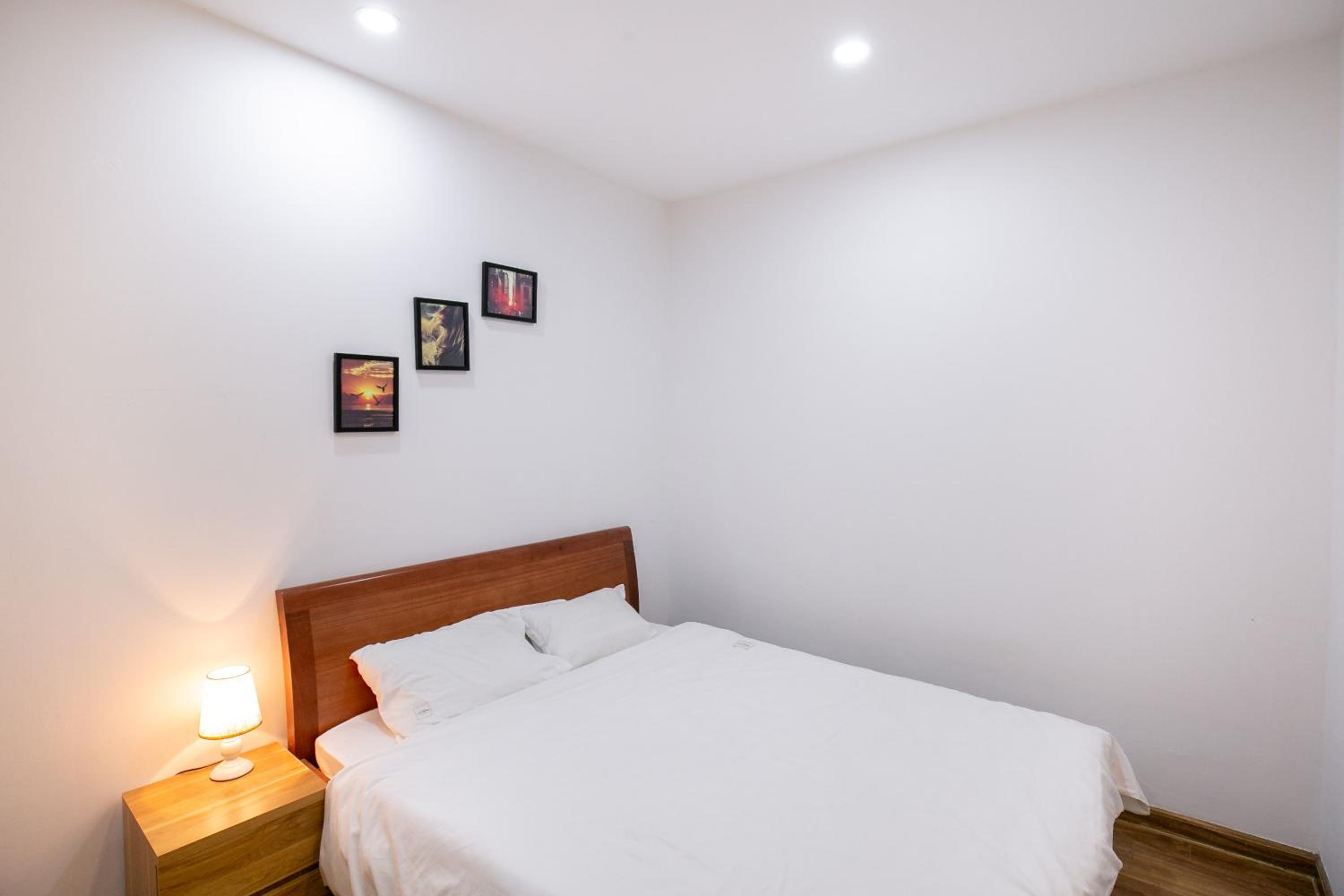 BOM HOMES- VINHOMES TIMES CITY- 2BR-LUXURY APt