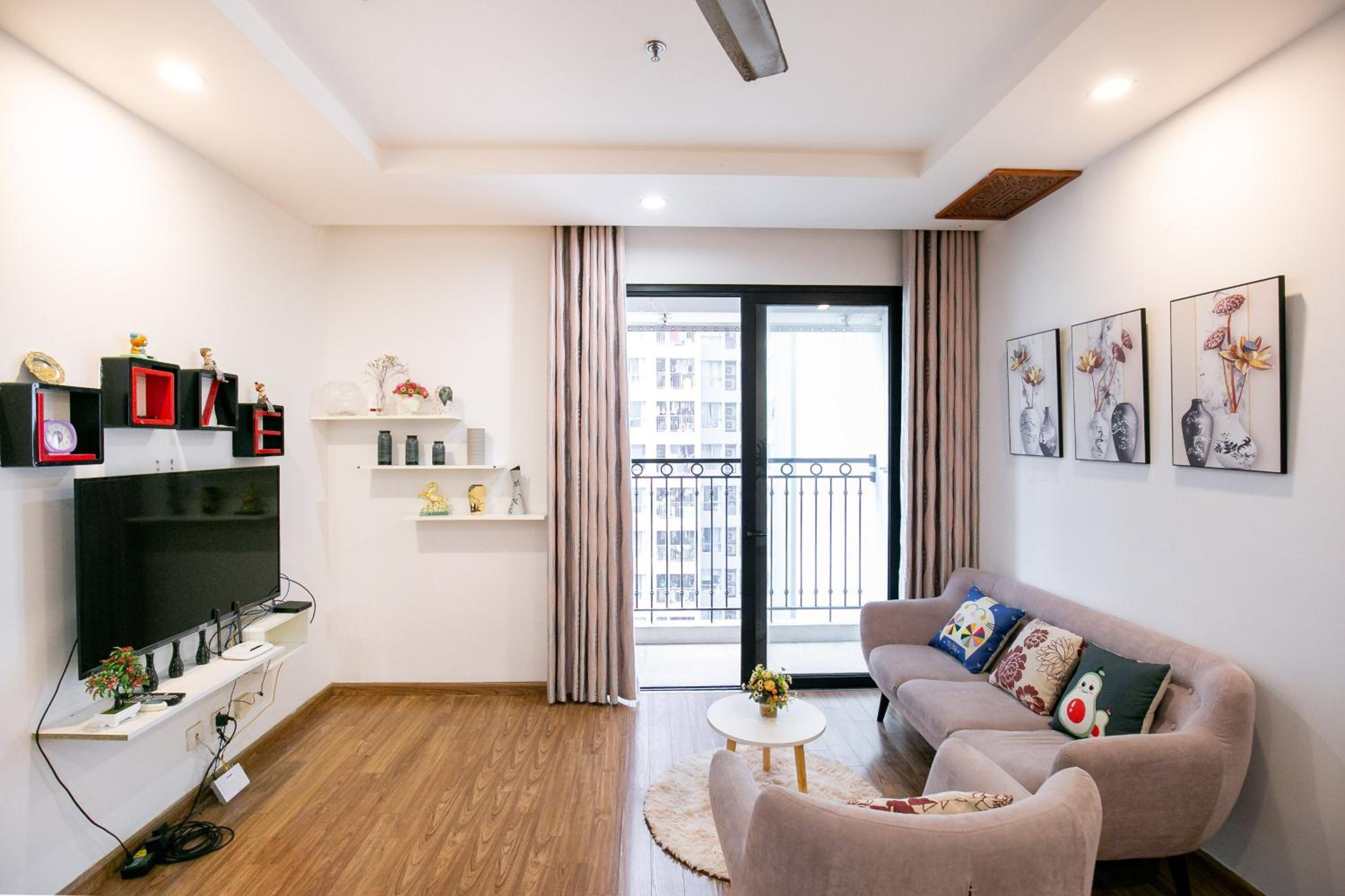 BOM HOMES- VINHOMES TIMES CITY- 2BR-LUXURY APt