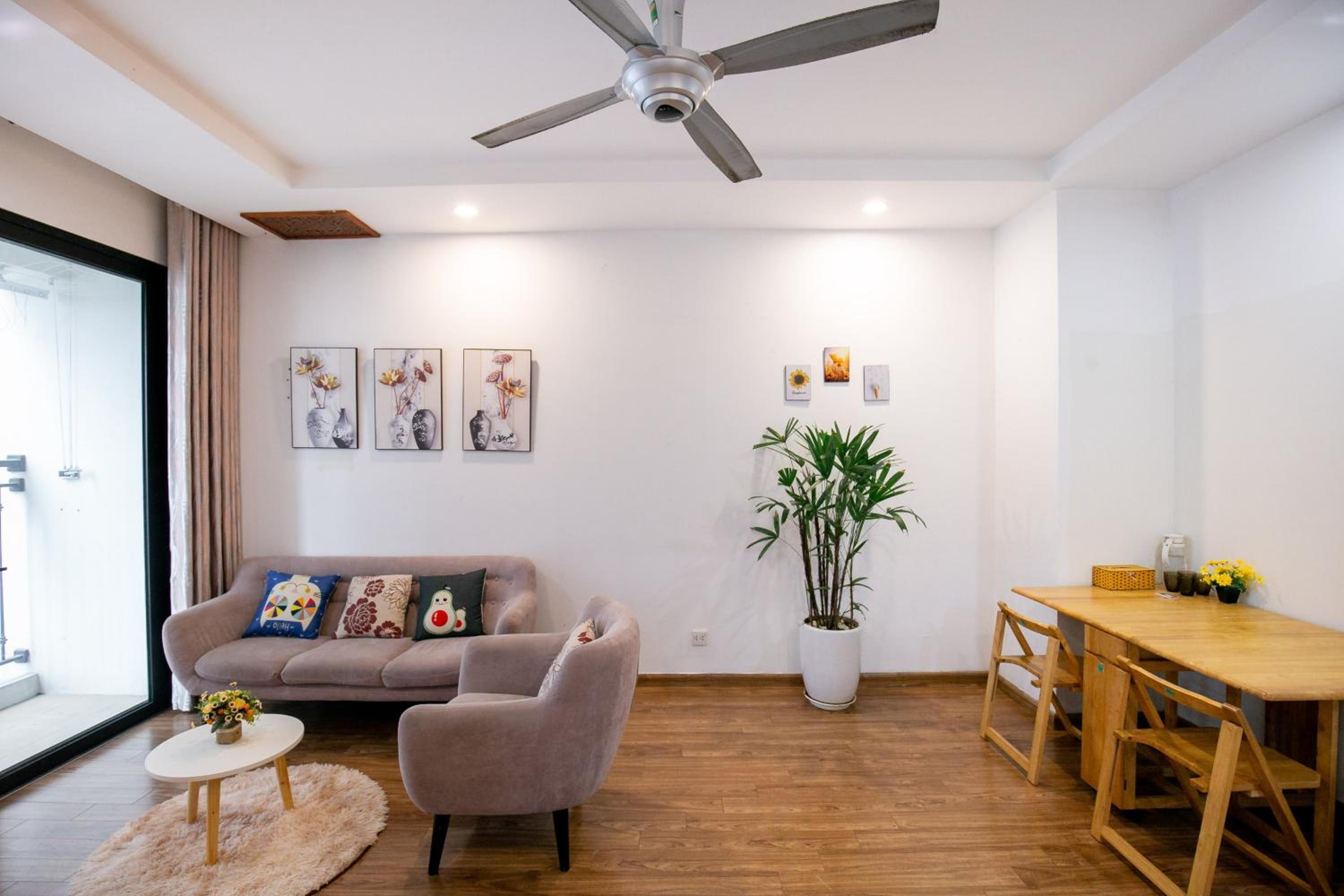 BOM HOMES- VINHOMES TIMES CITY- 2BR-LUXURY APt