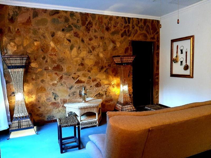Rocky Hollow Lodge