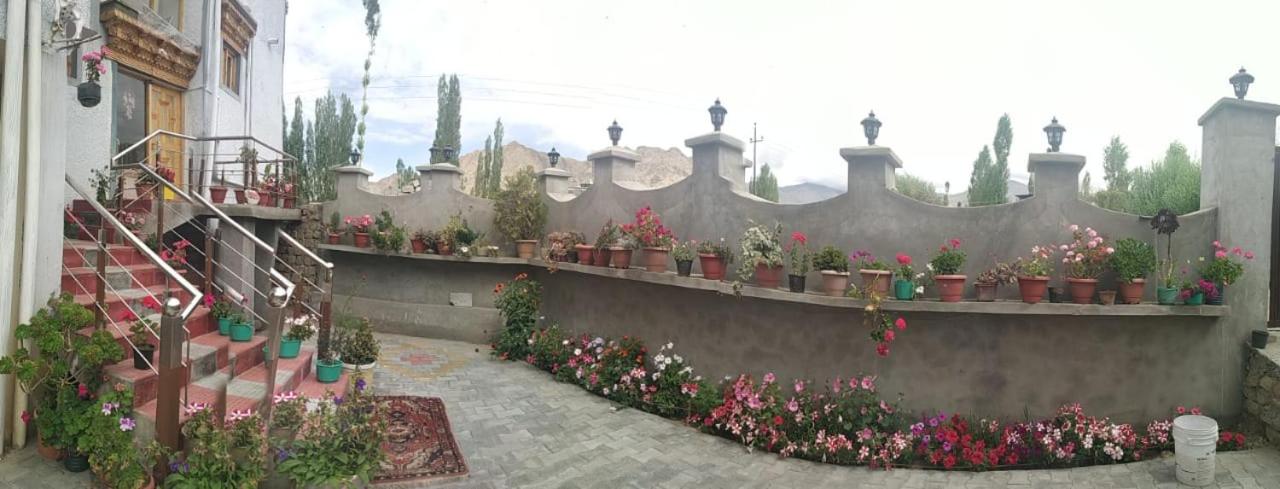 Photo 32